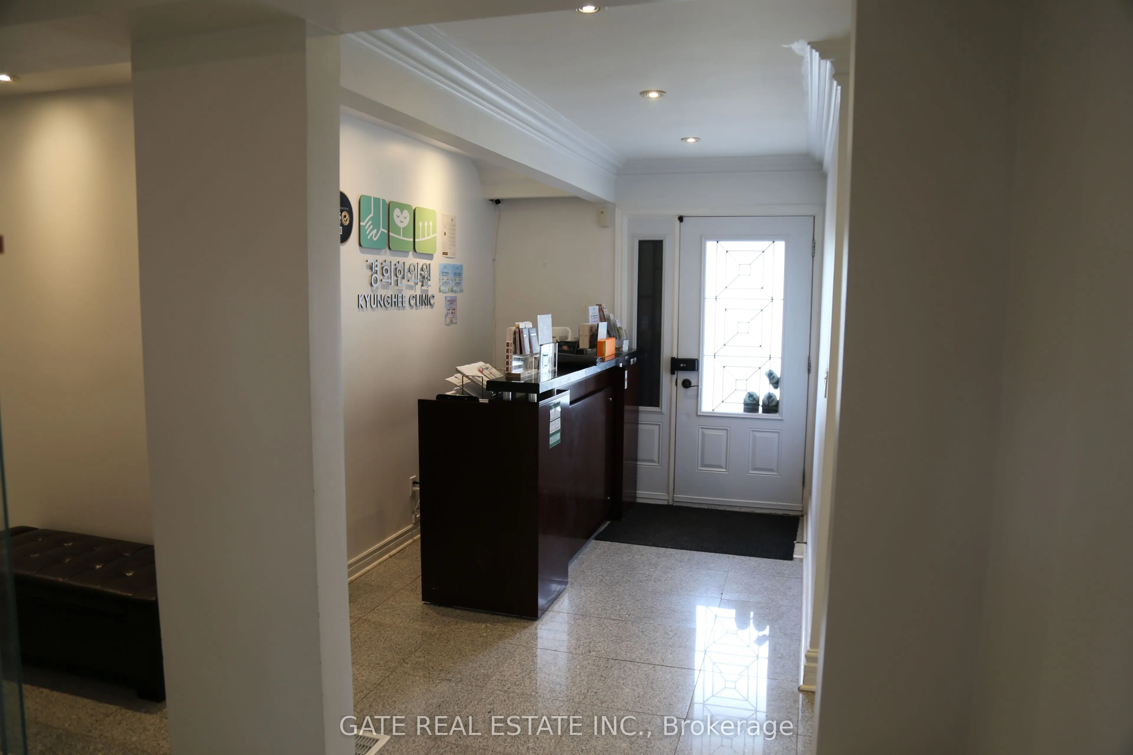271 Finch Avenue W