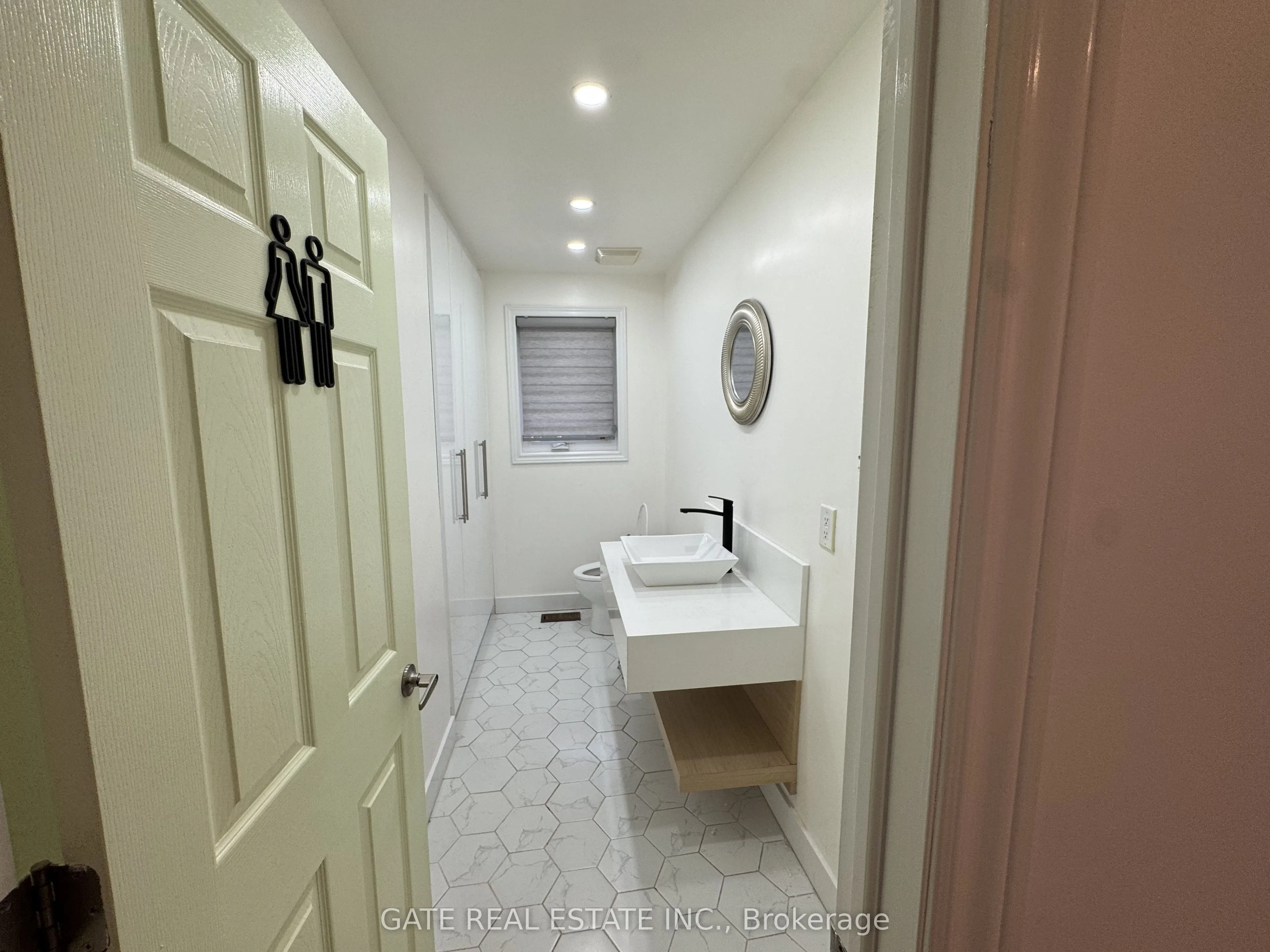 271 Finch Avenue W