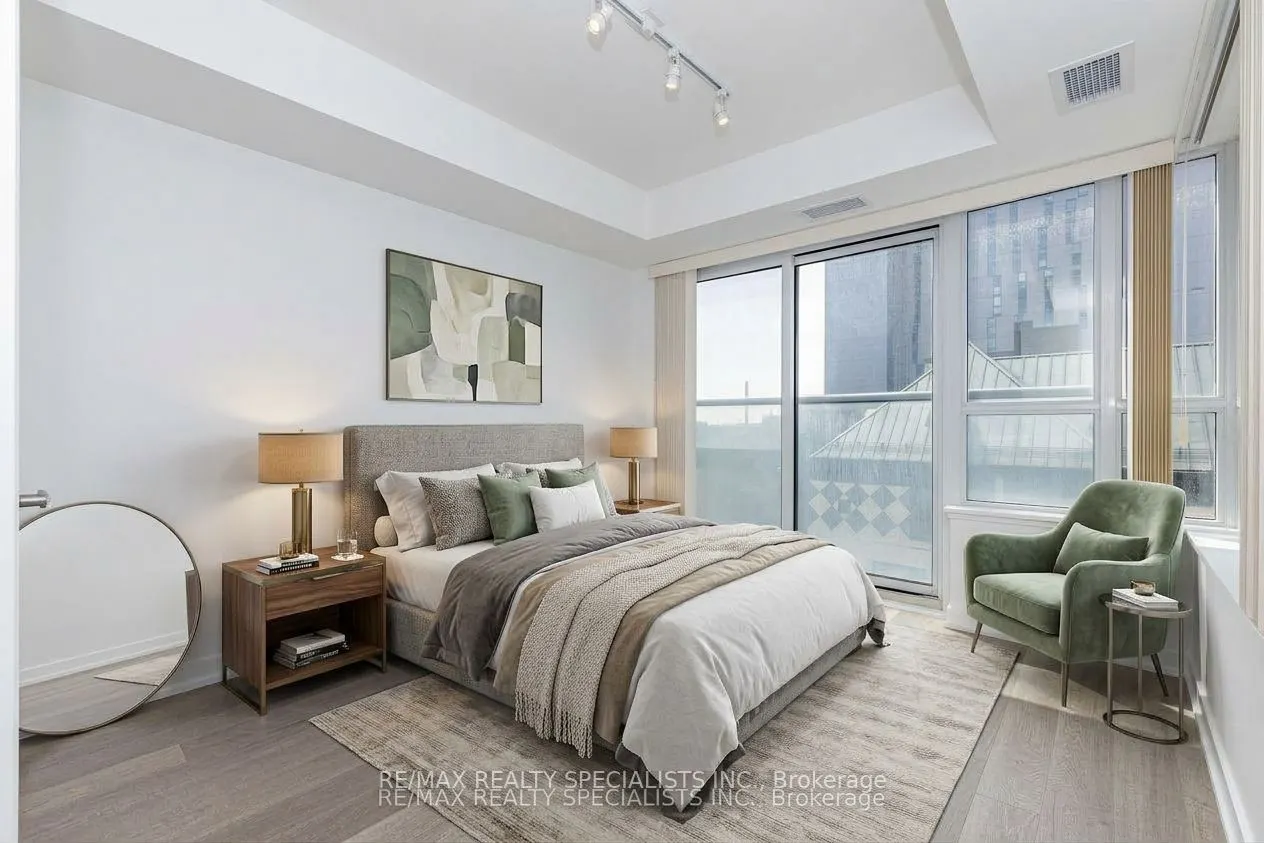 181 Huron Street #604