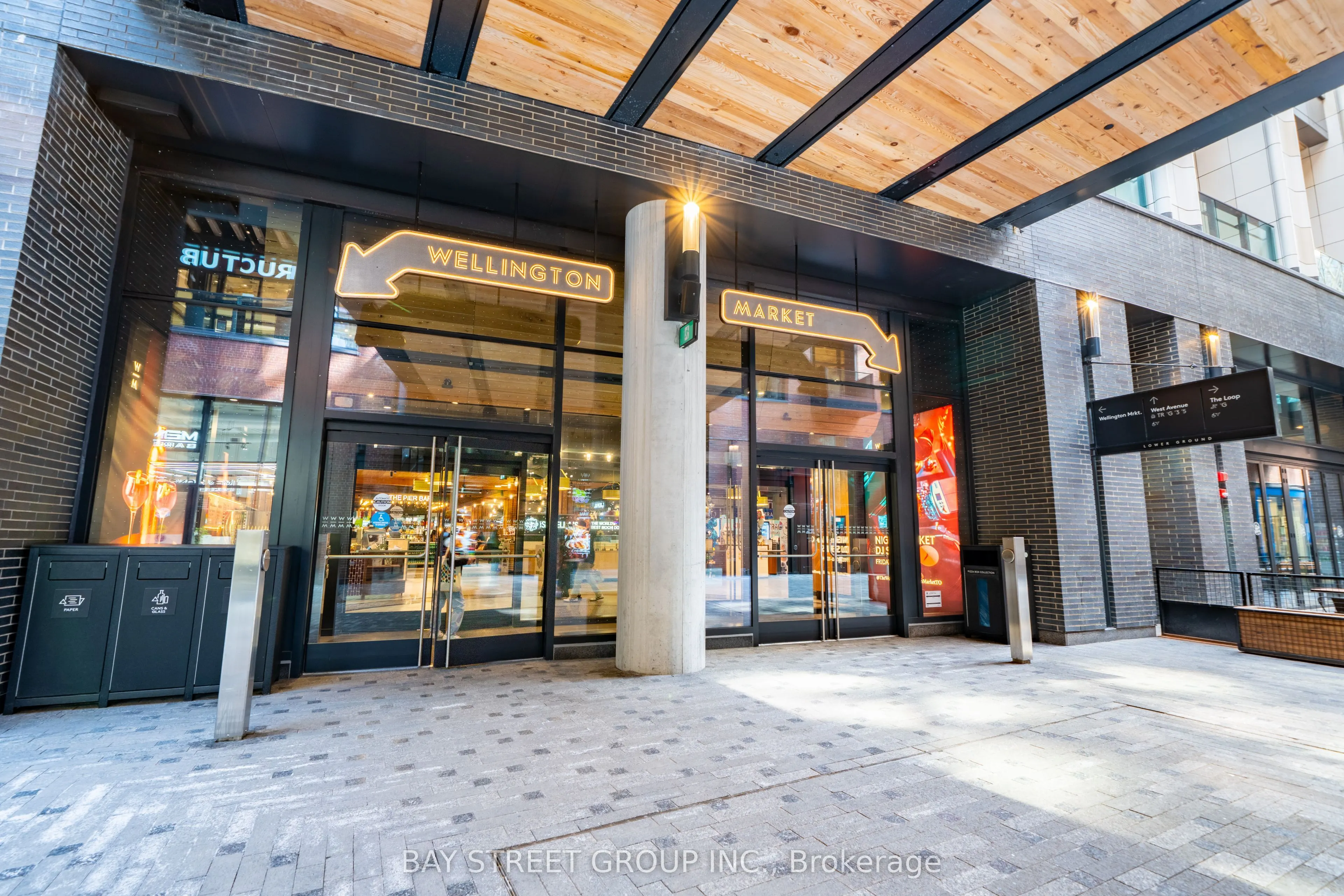 480 Front Street W #801
