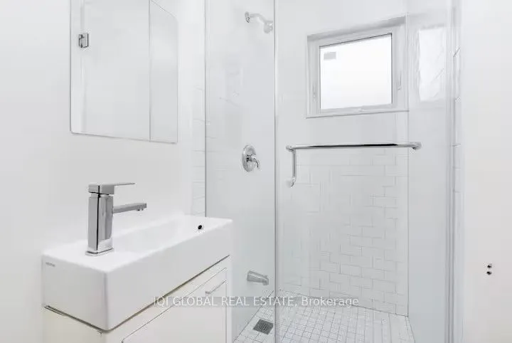 525 Ossington Avenue #2nd Floor