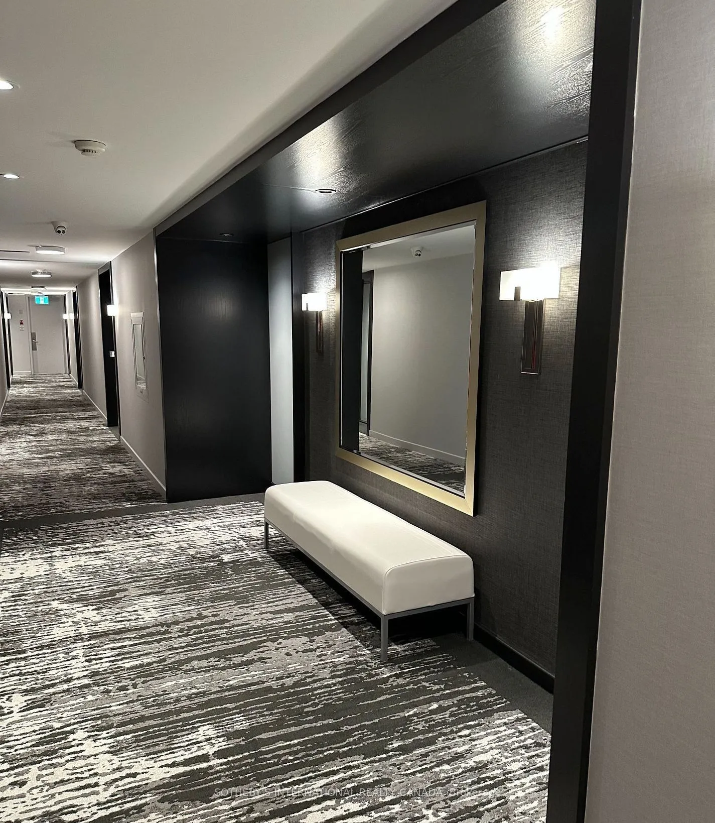 55A Avenue Road #408