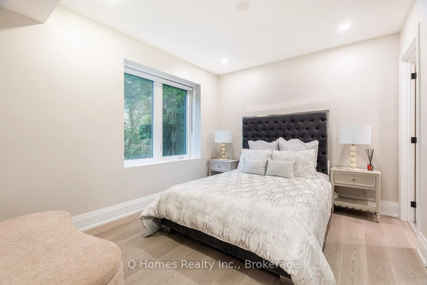 1725 Bathurst Street #101