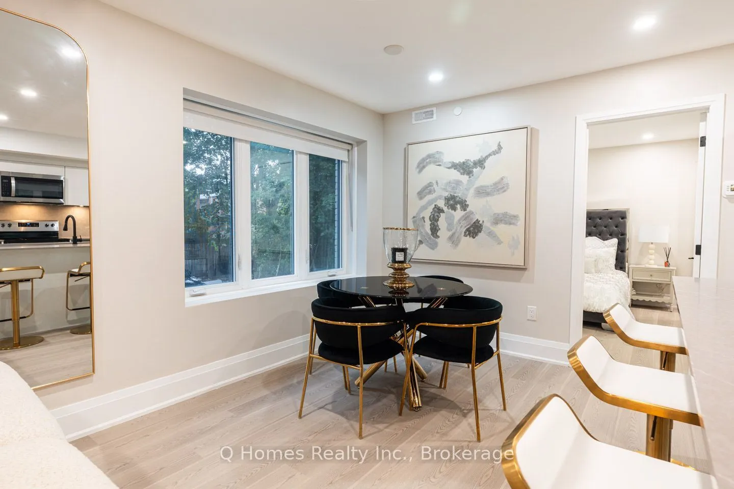 1725 Bathurst Street #101