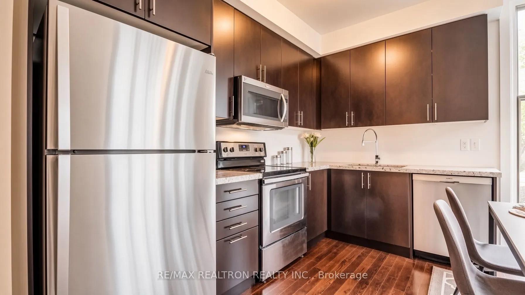 23 Eldora Avenue #112