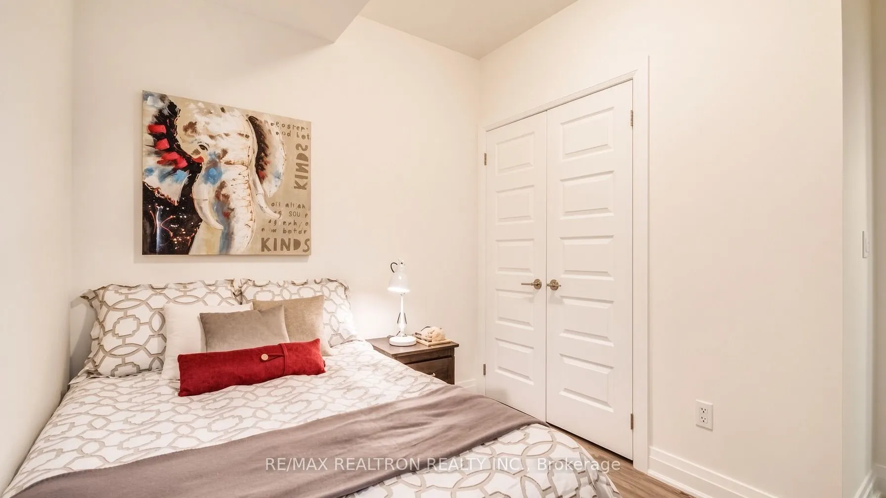 23 Eldora Avenue #112
