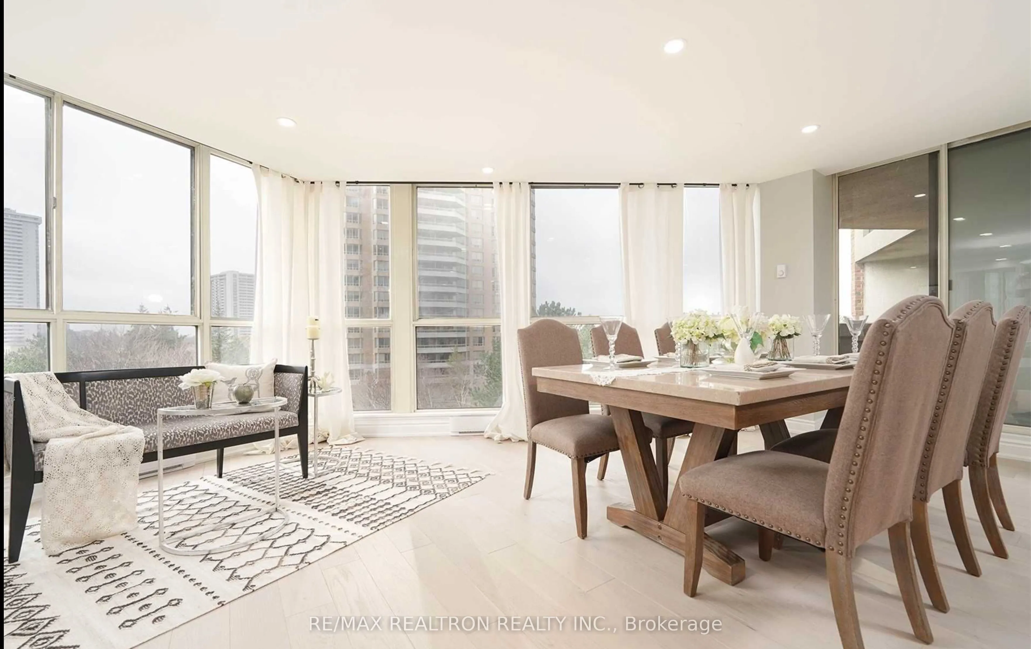 85 Skymark Drive #502