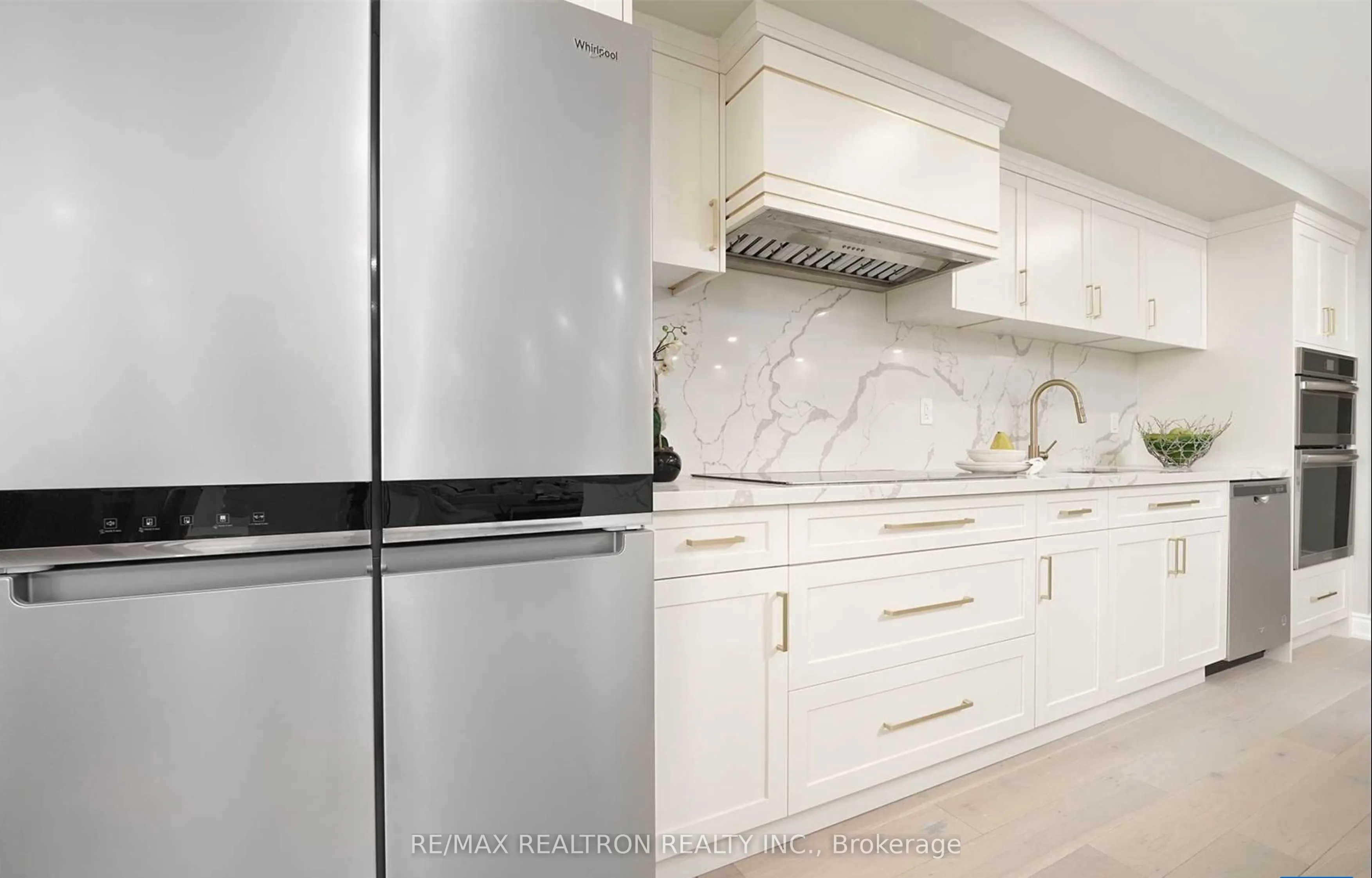 85 Skymark Drive #502
