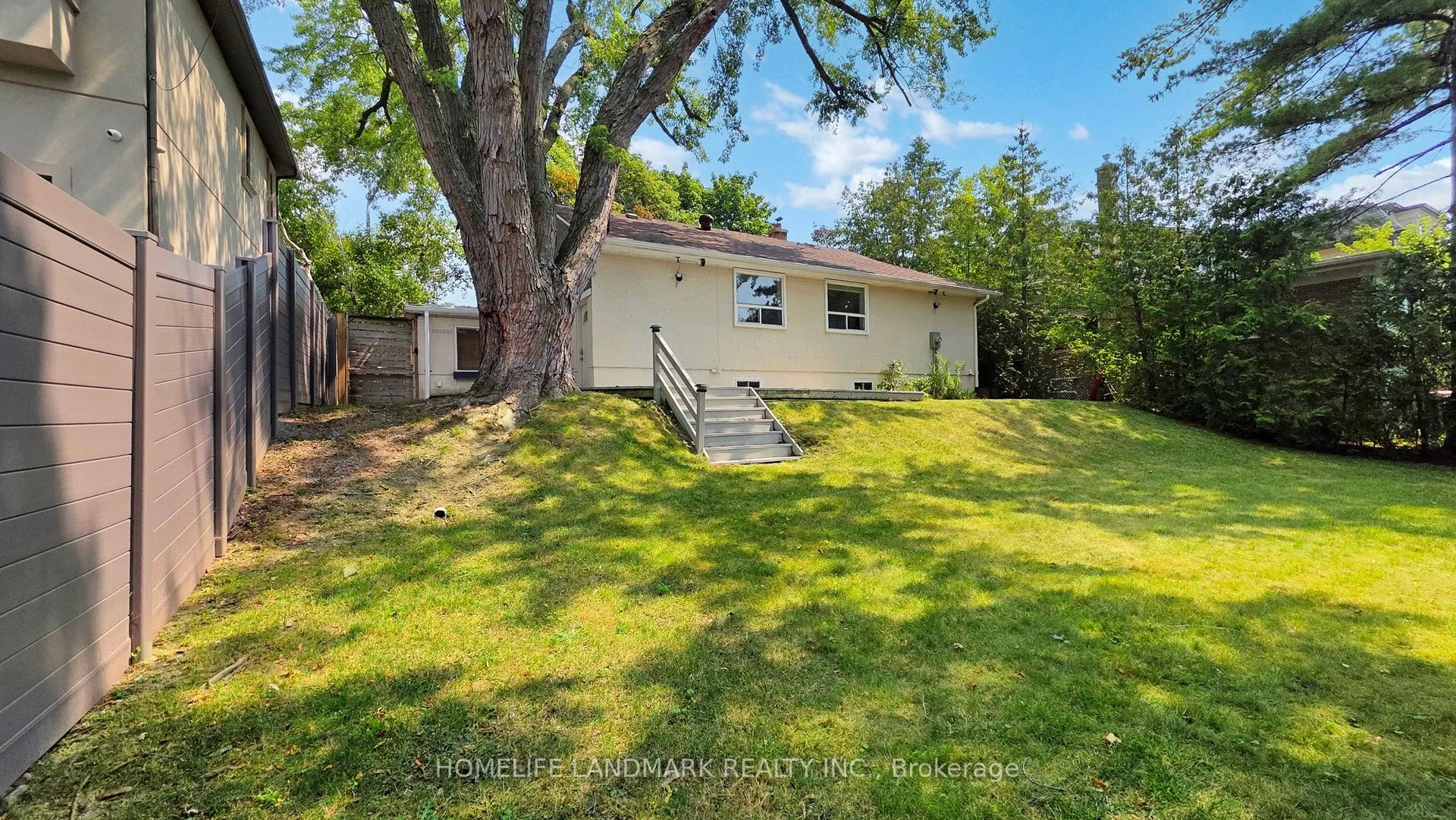 30 Paperbirch Drive