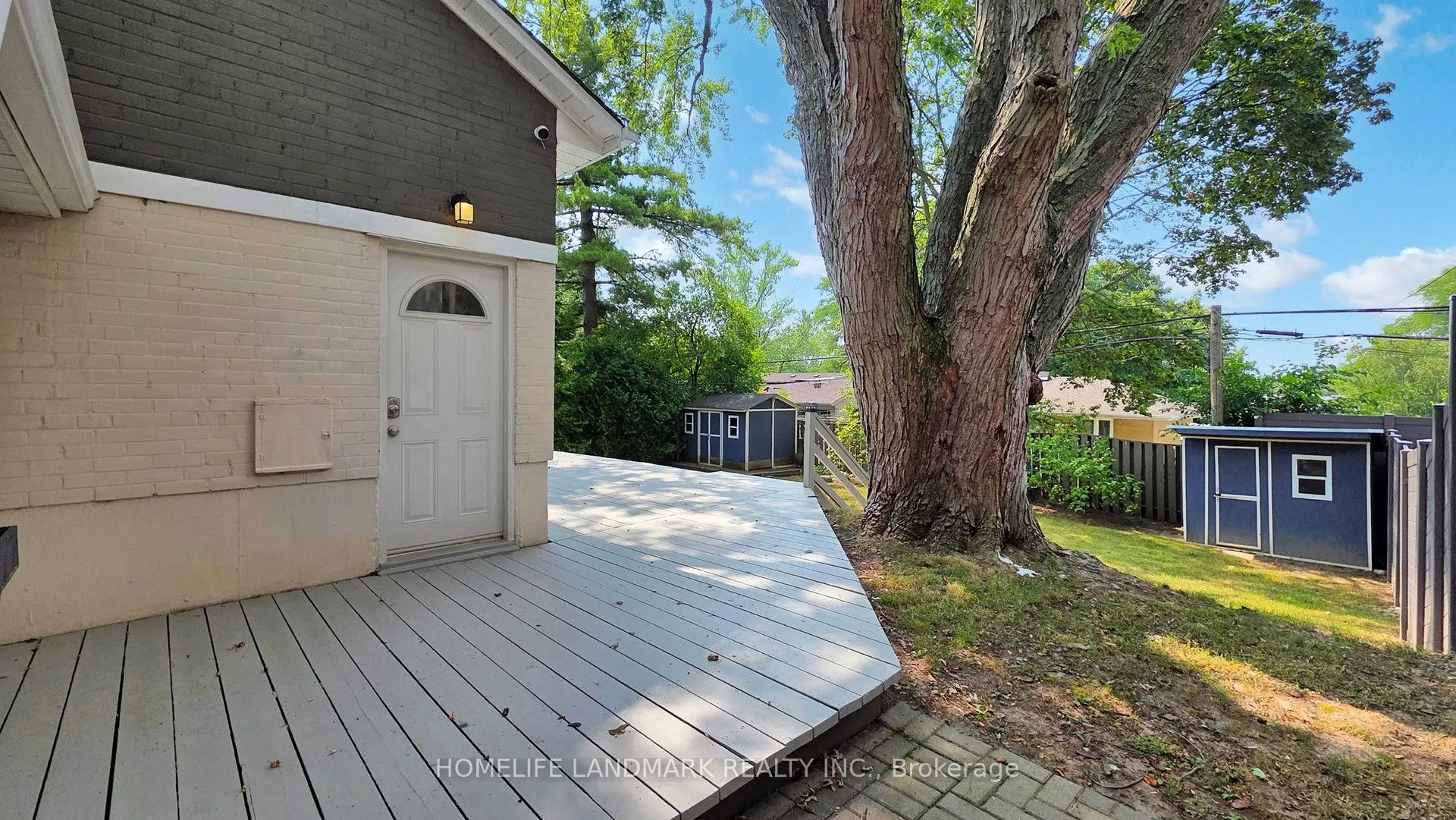 30 Paperbirch Drive