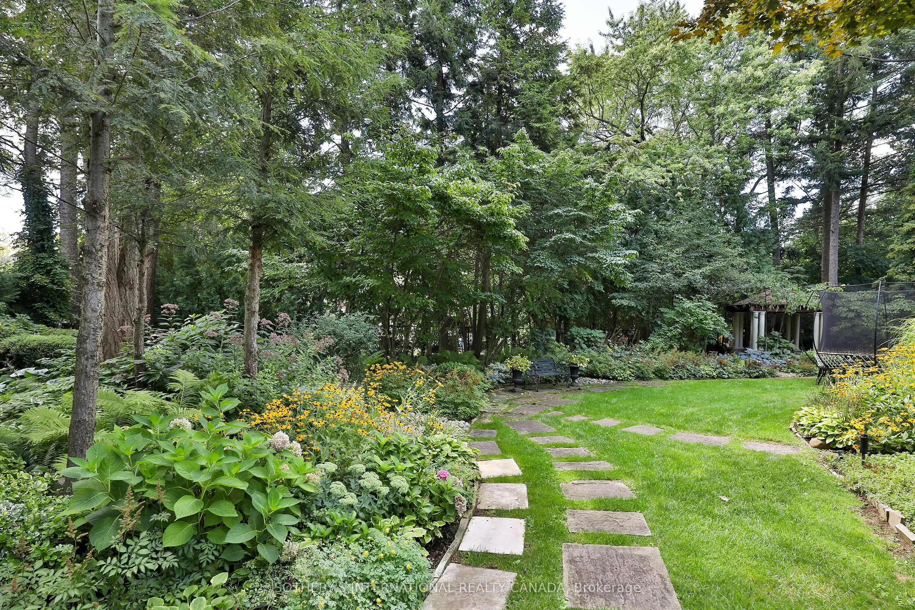 23 Country Lane