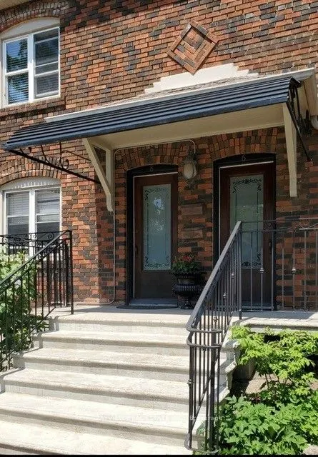 6 Deloraine Avenue #Main floor