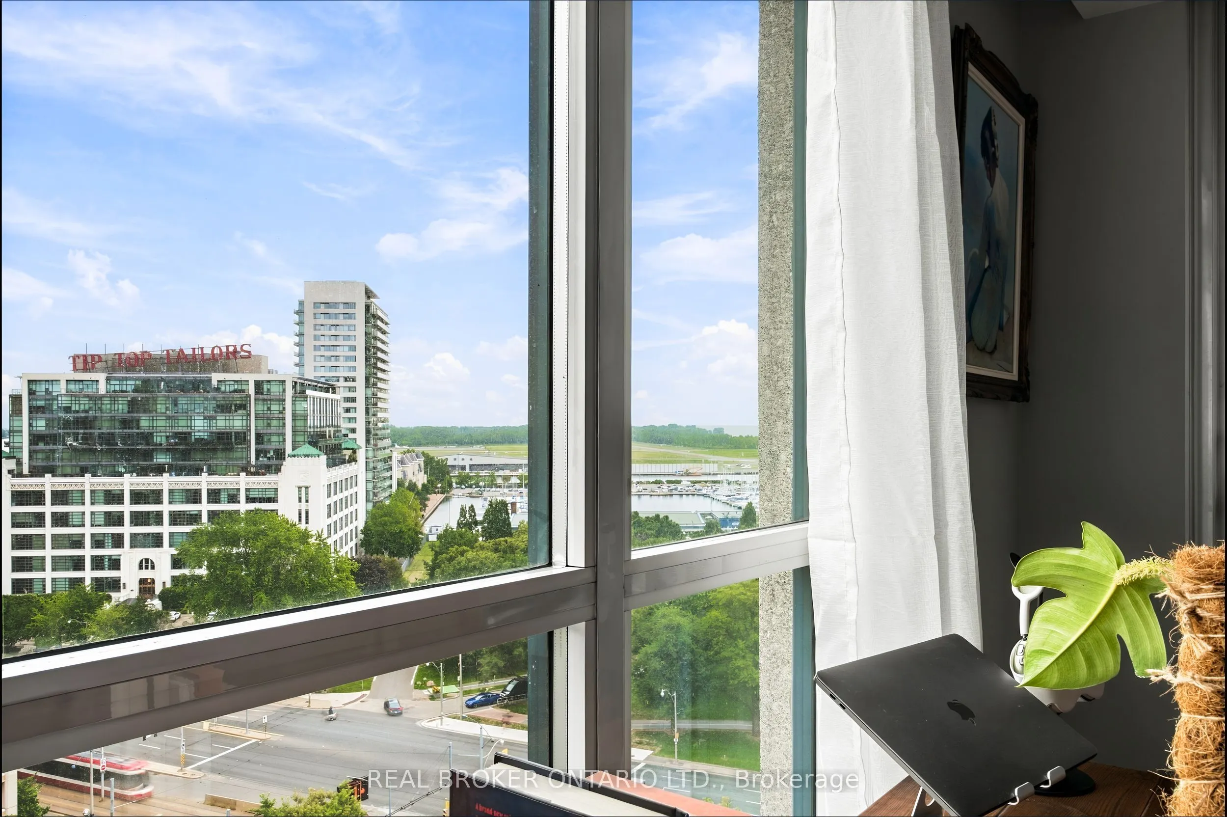 215 Fort York Boulevard #1312
