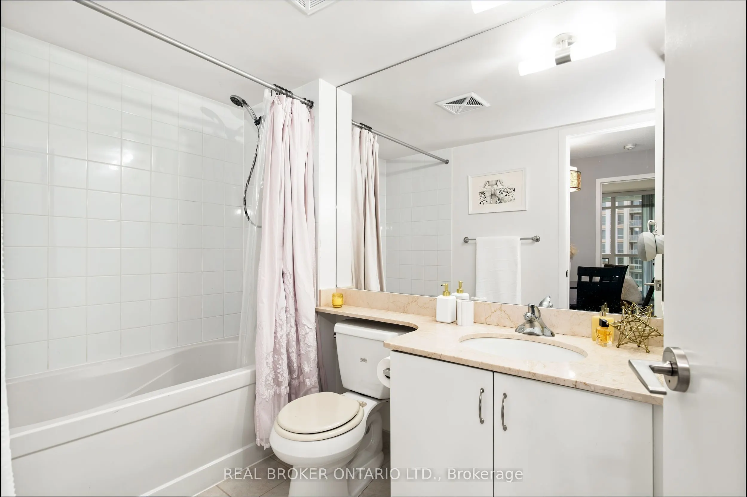 215 Fort York Boulevard #1312