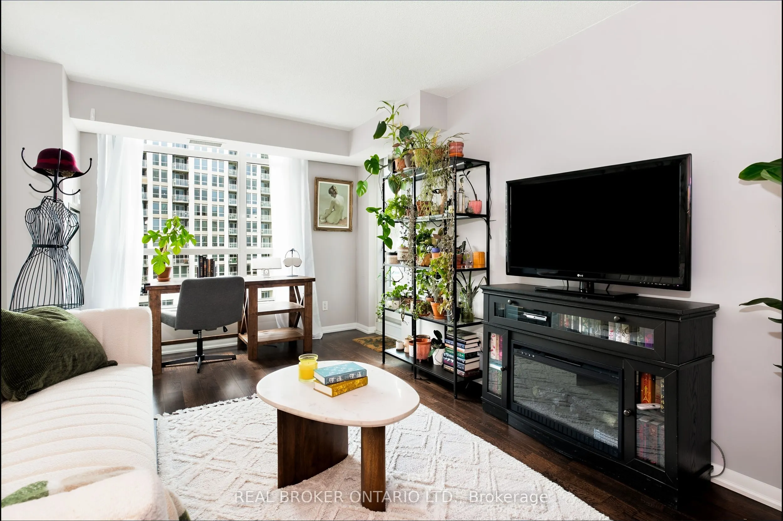 215 Fort York Boulevard #1312