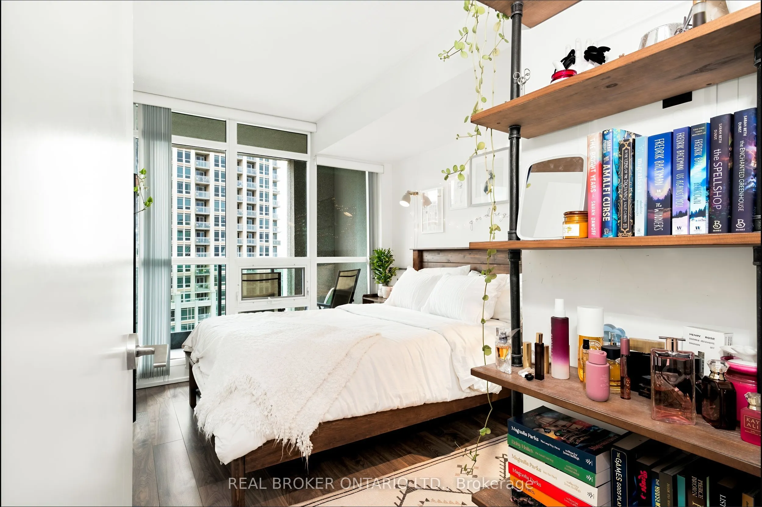 215 Fort York Boulevard #1312