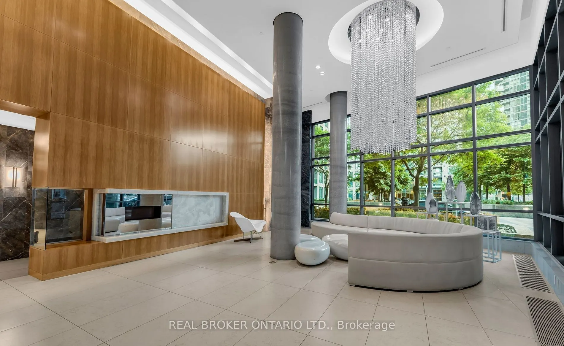 215 Fort York Boulevard #1312