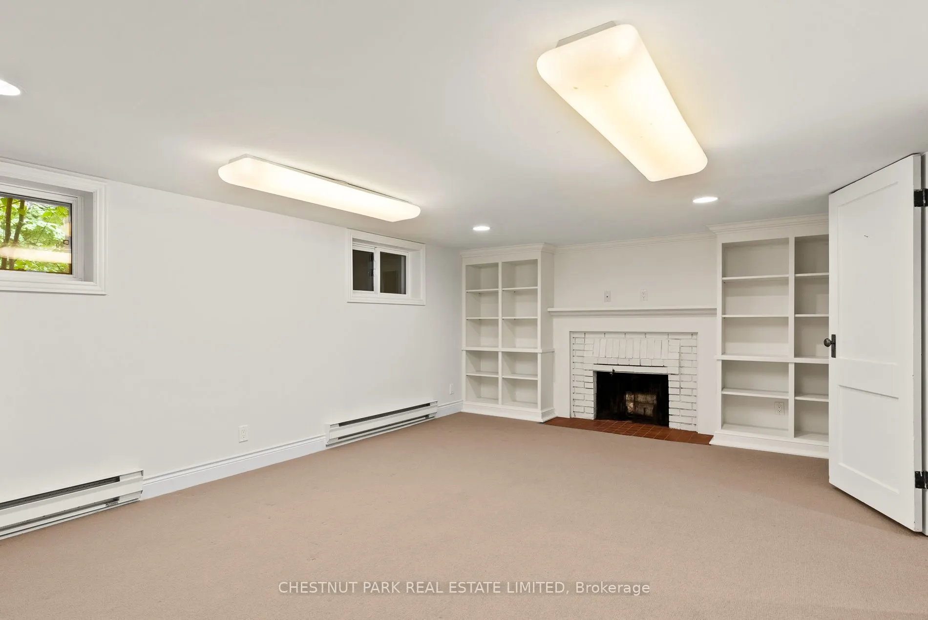 160 Cortleigh Boulevard