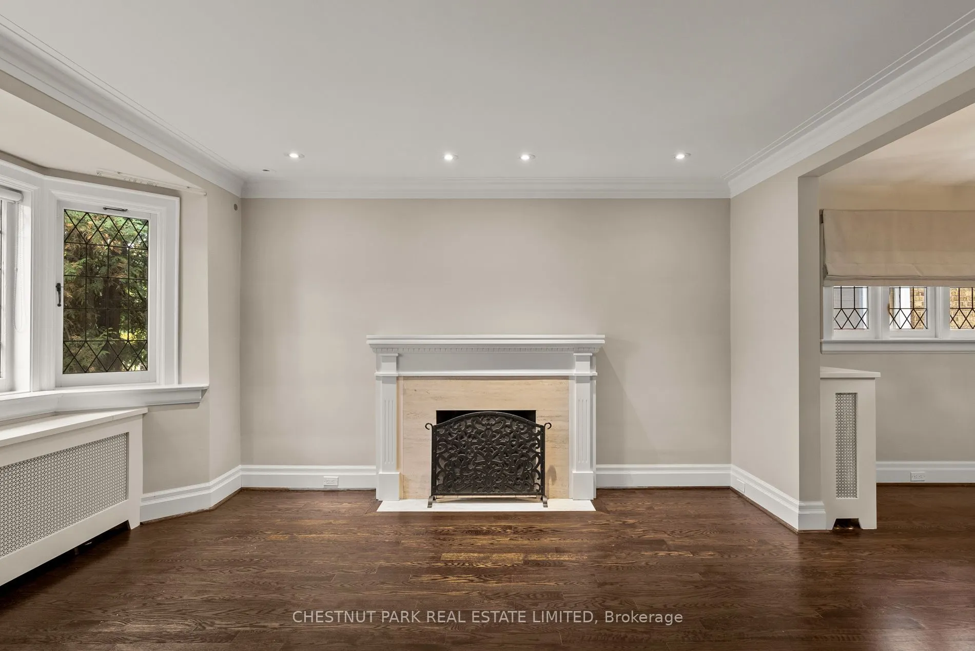 160 Cortleigh Boulevard