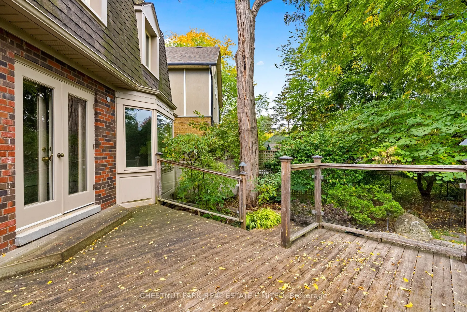 160 Cortleigh Boulevard