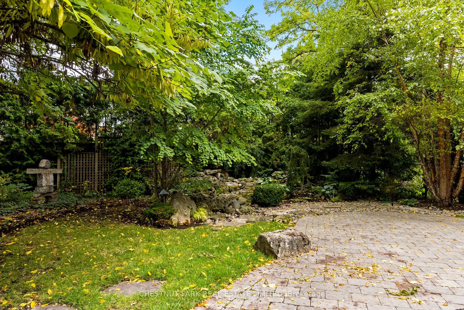 160 Cortleigh Boulevard