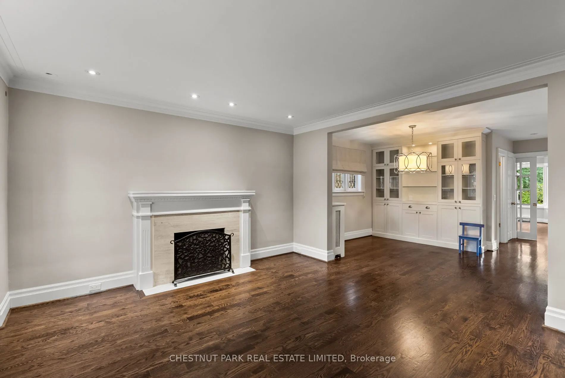 160 Cortleigh Boulevard