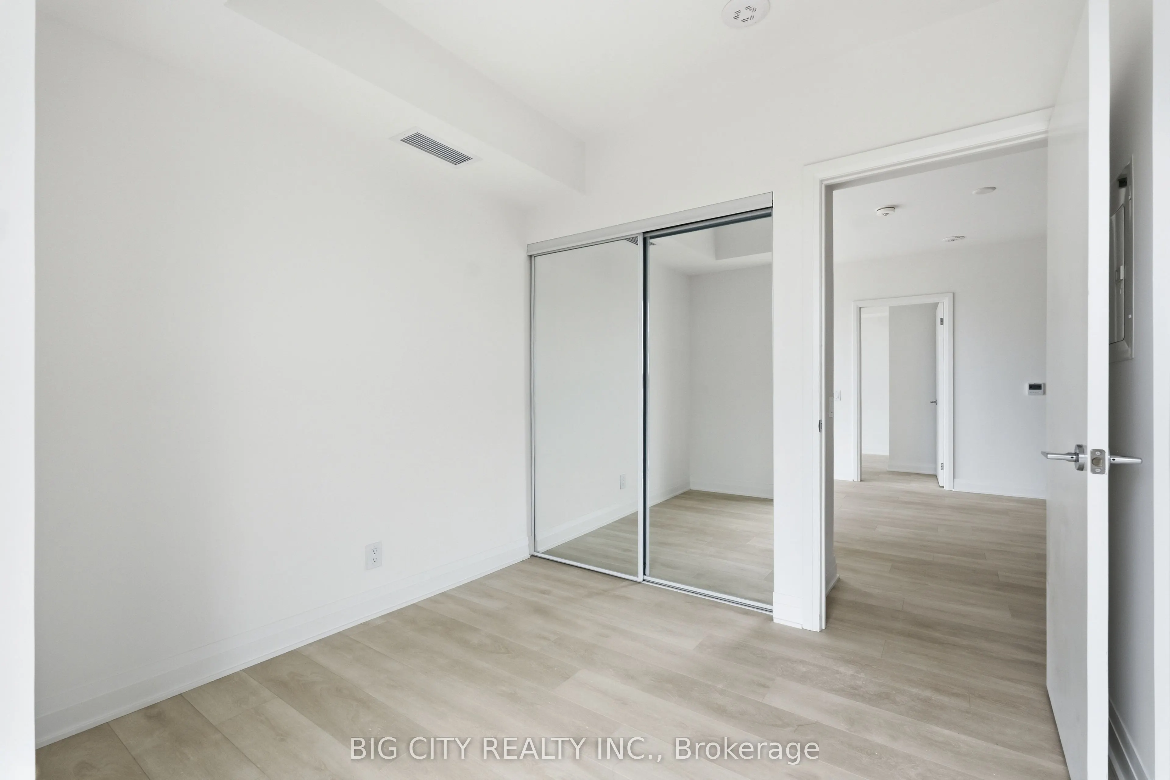 25 Frederick Todd Way #1804