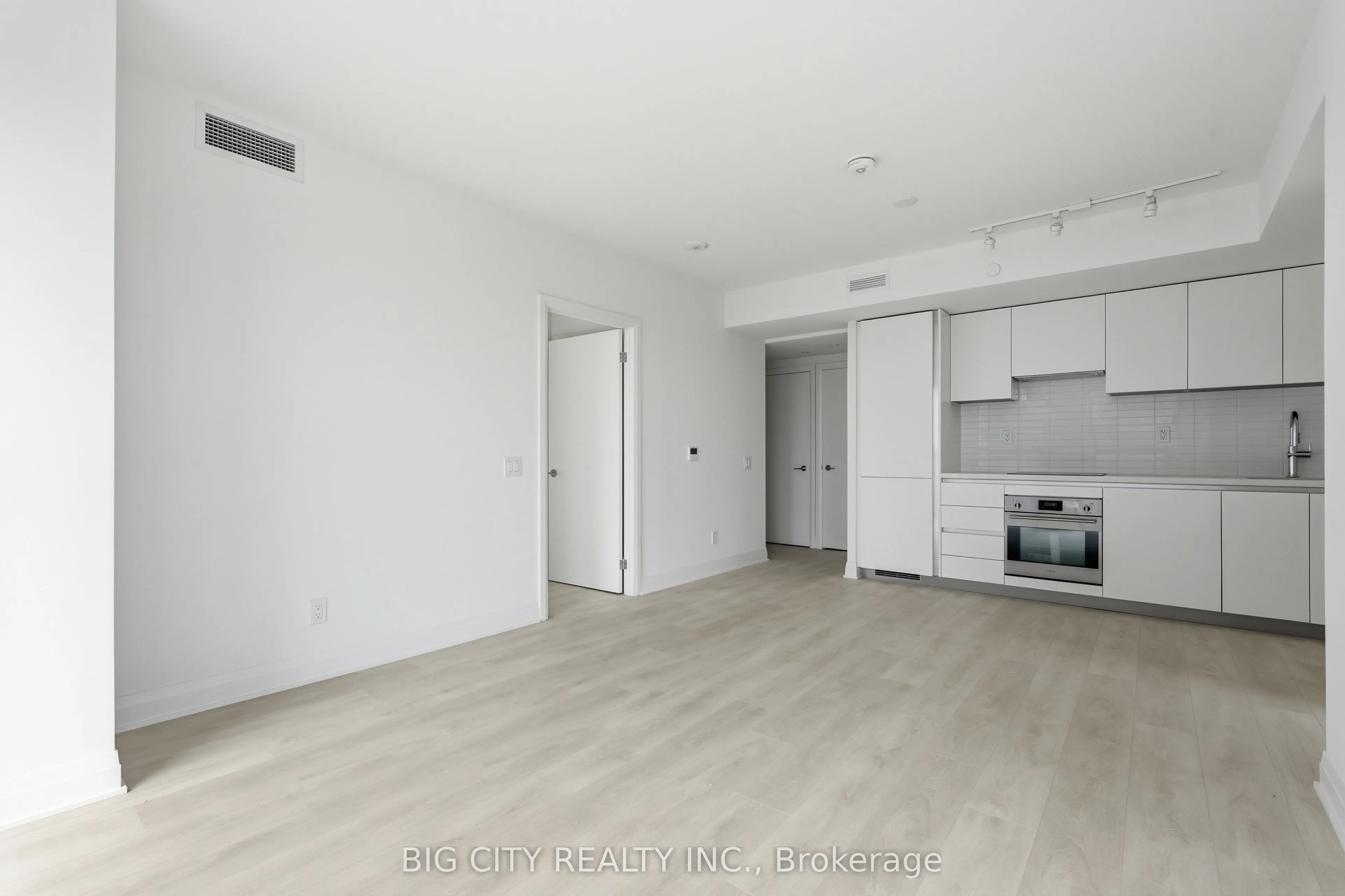 25 Frederick Todd Way #1804