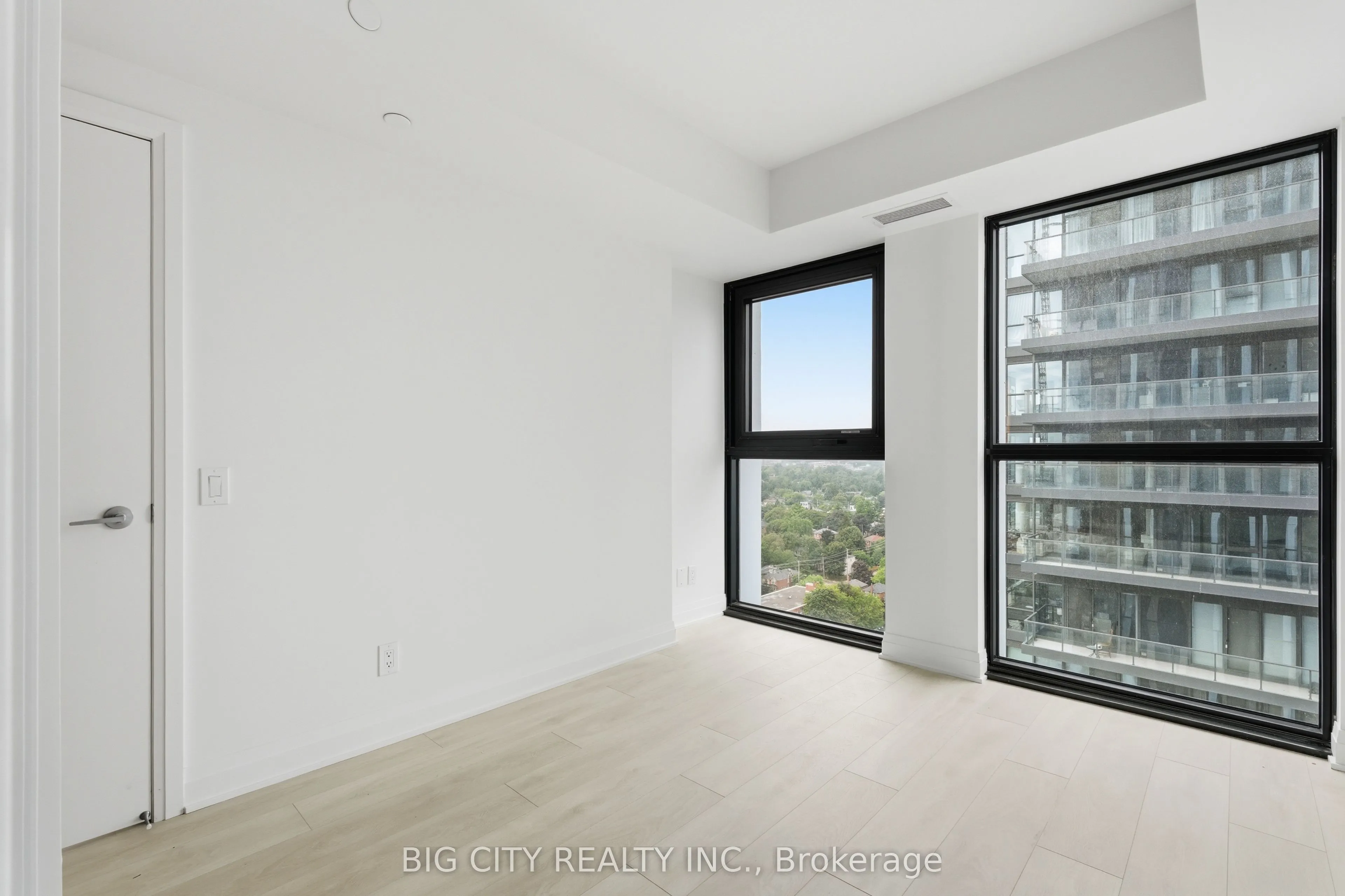 25 Frederick Todd Way #1804