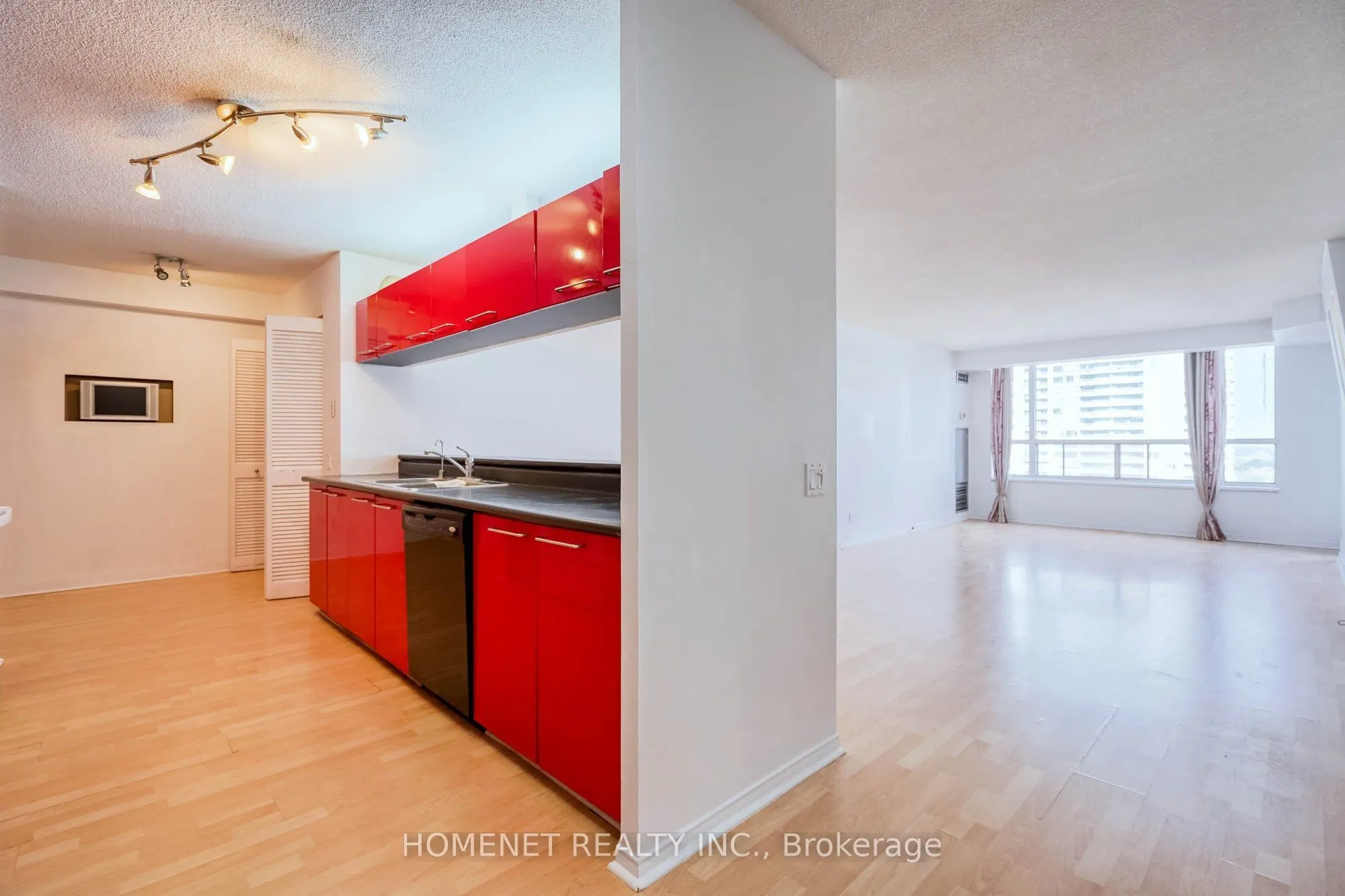 100 Upper Madison Avenue #2306