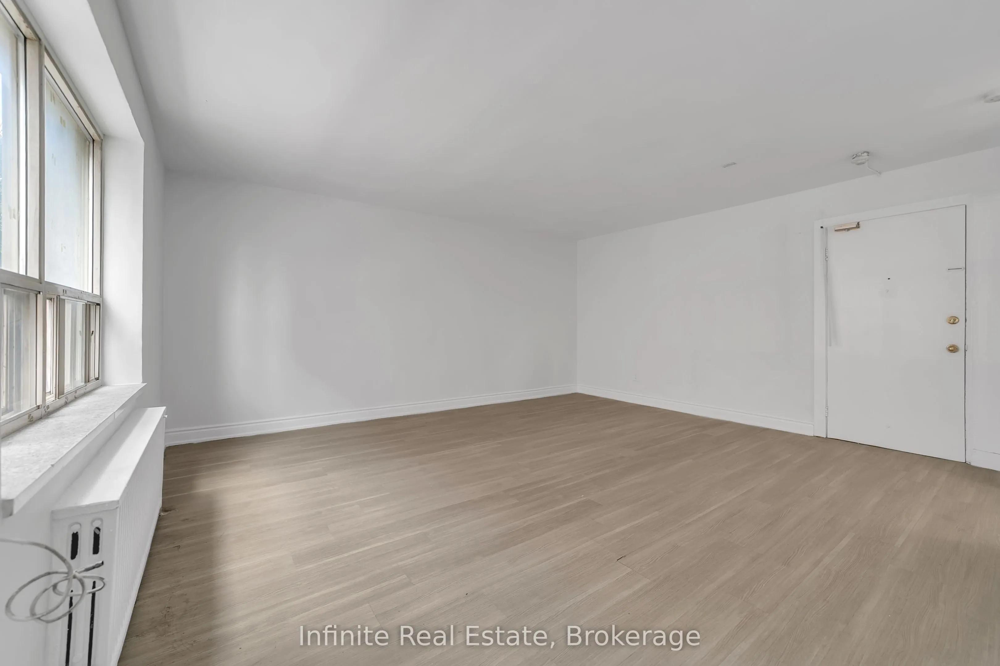 896 Eglinton Avenue E #111