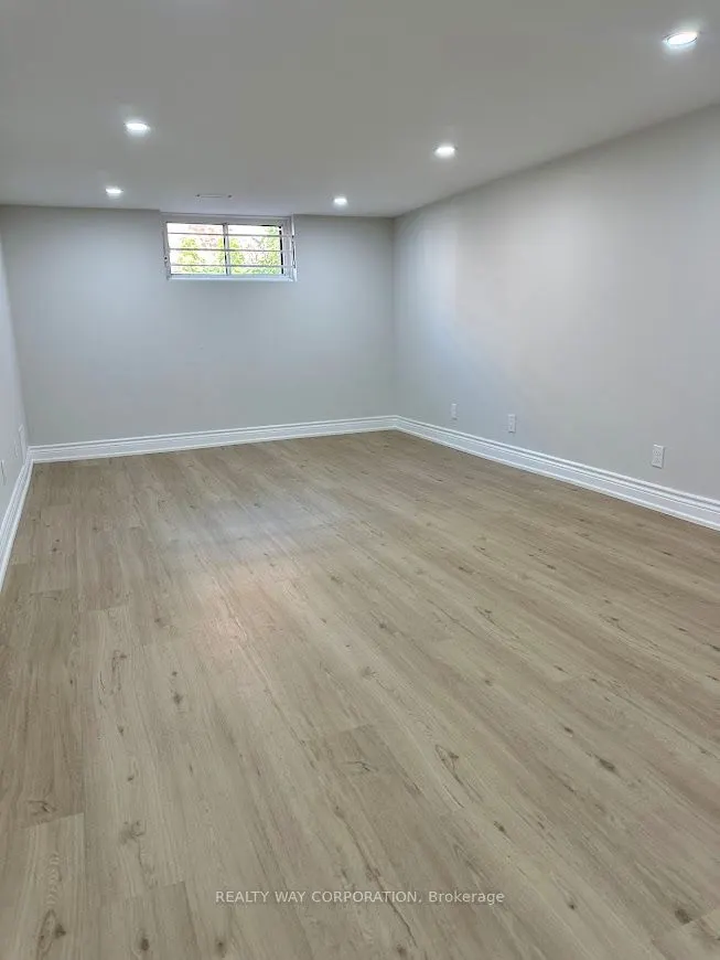 629 Sheppard Avenue W