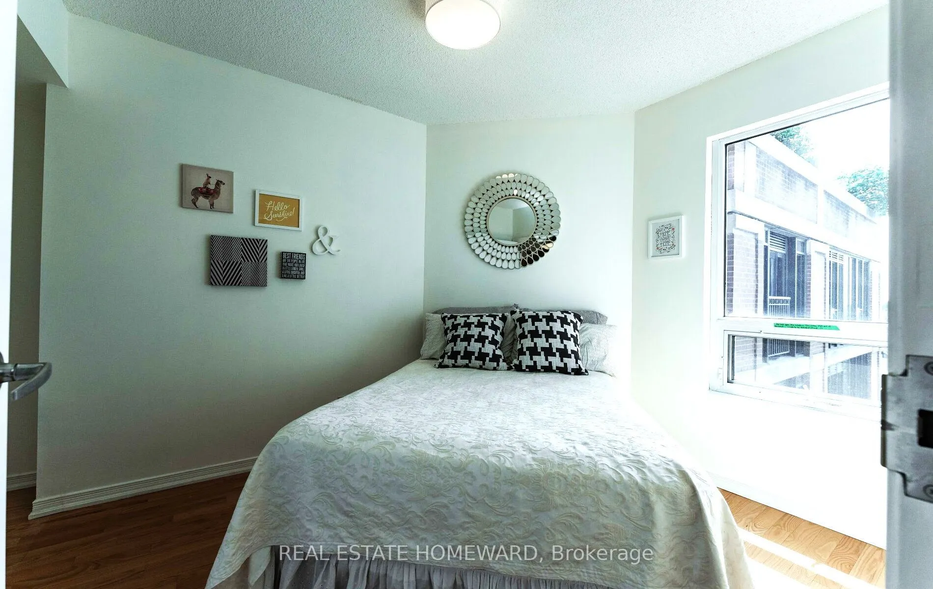 308 Palmerston Avenue #601
