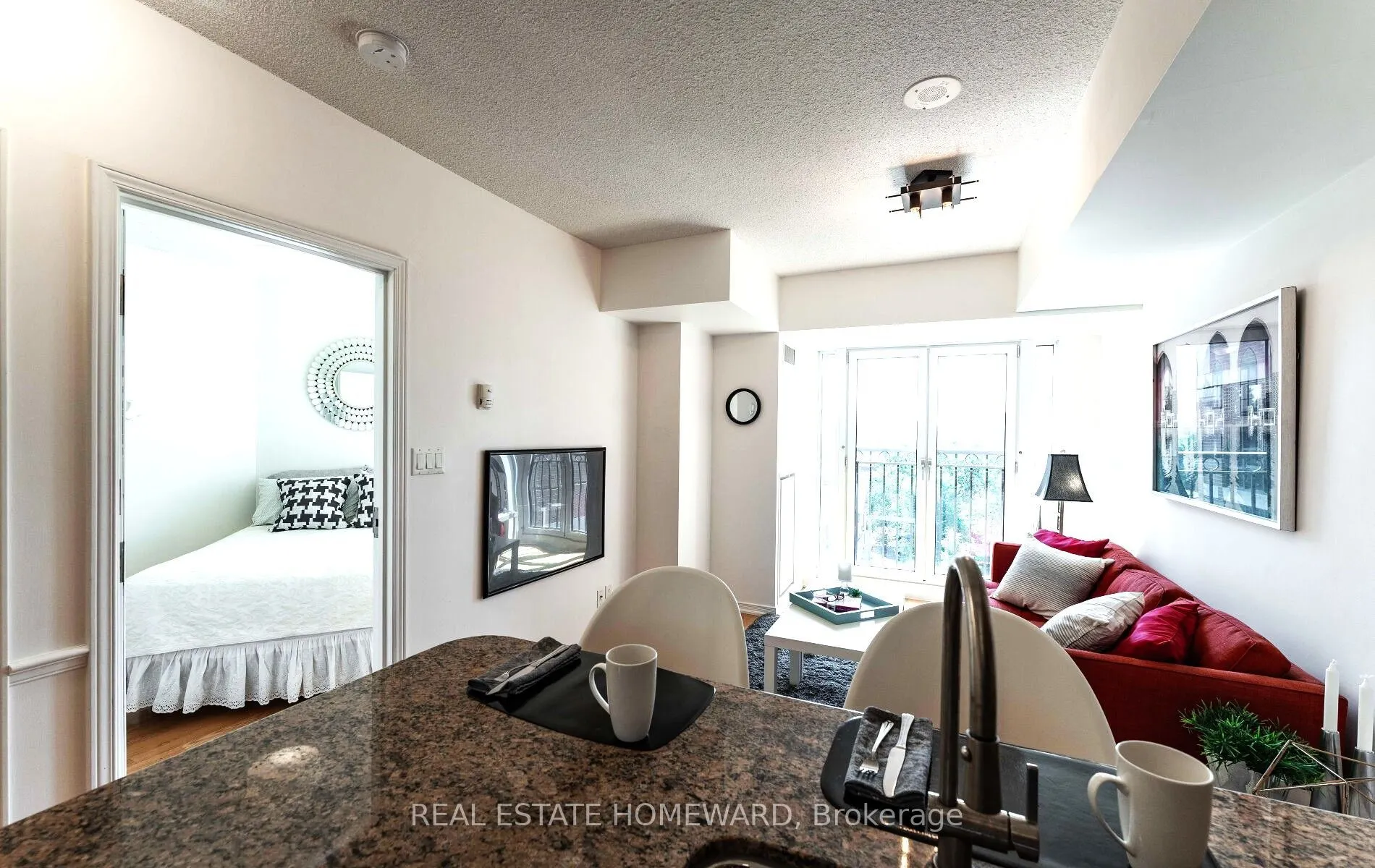 308 Palmerston Avenue #601