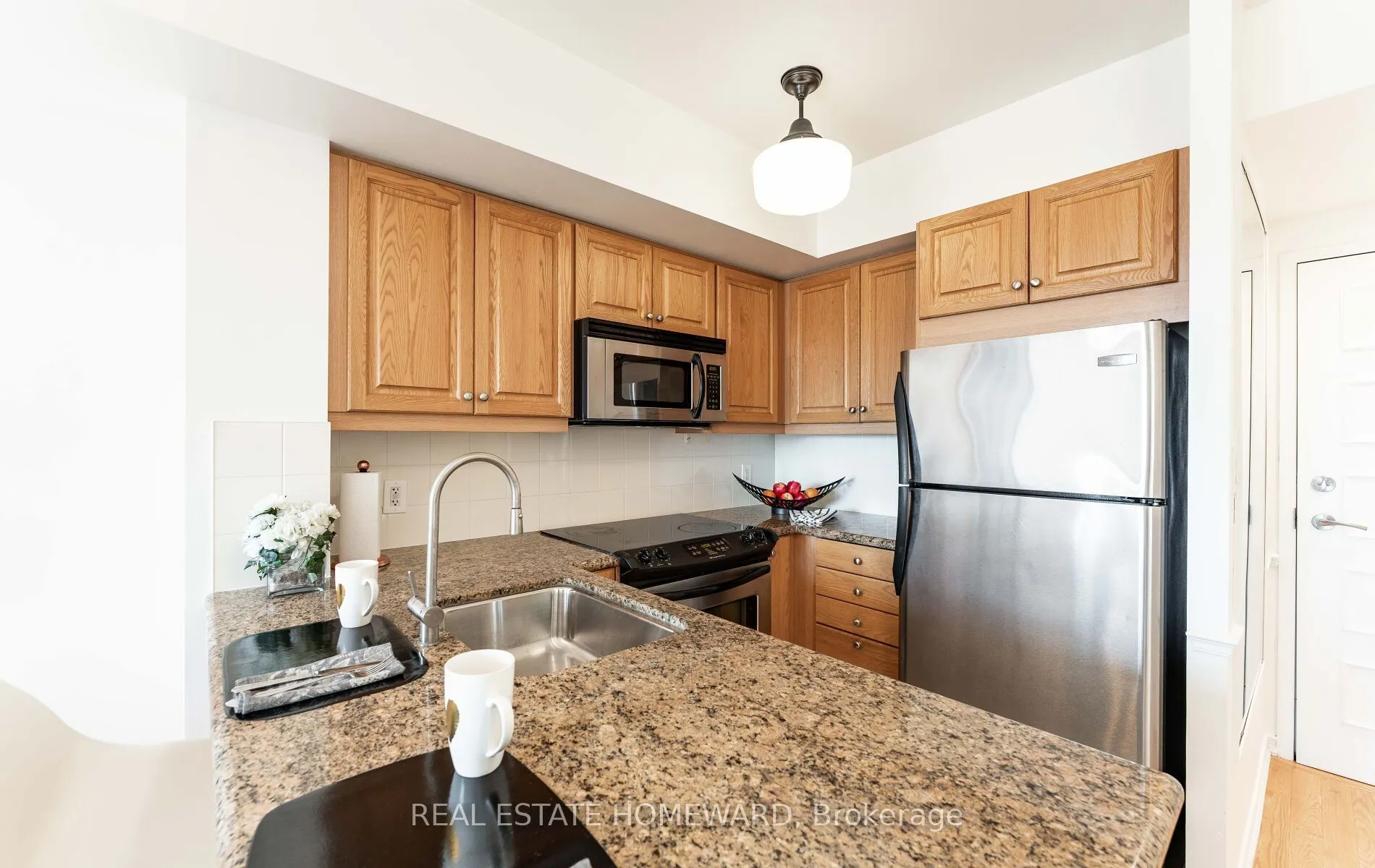 308 Palmerston Avenue #601