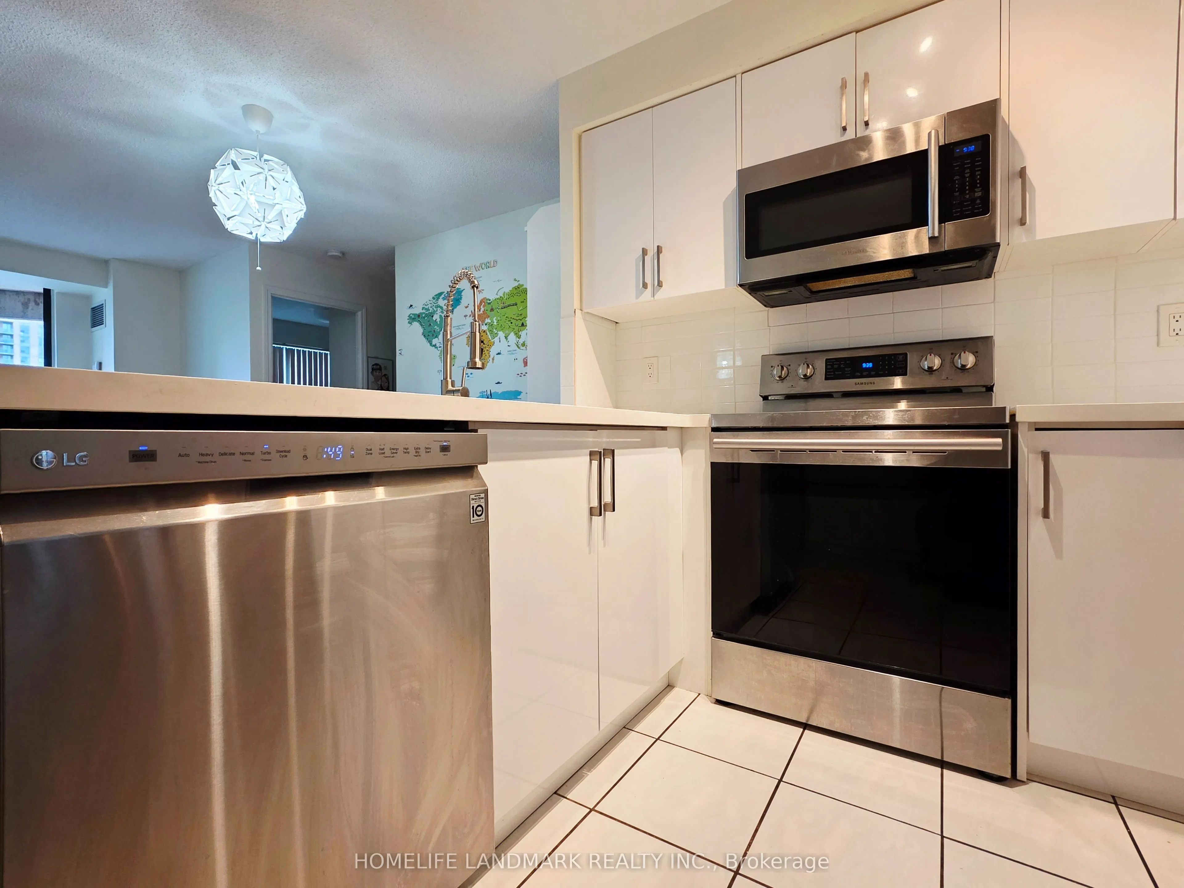 7 Lorraine Drive #1015