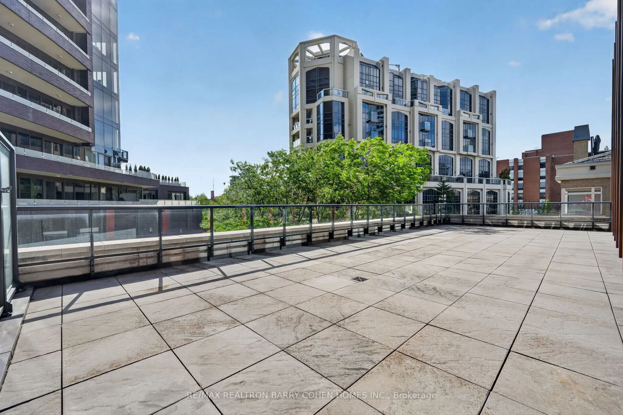 32 Davenport Road #303