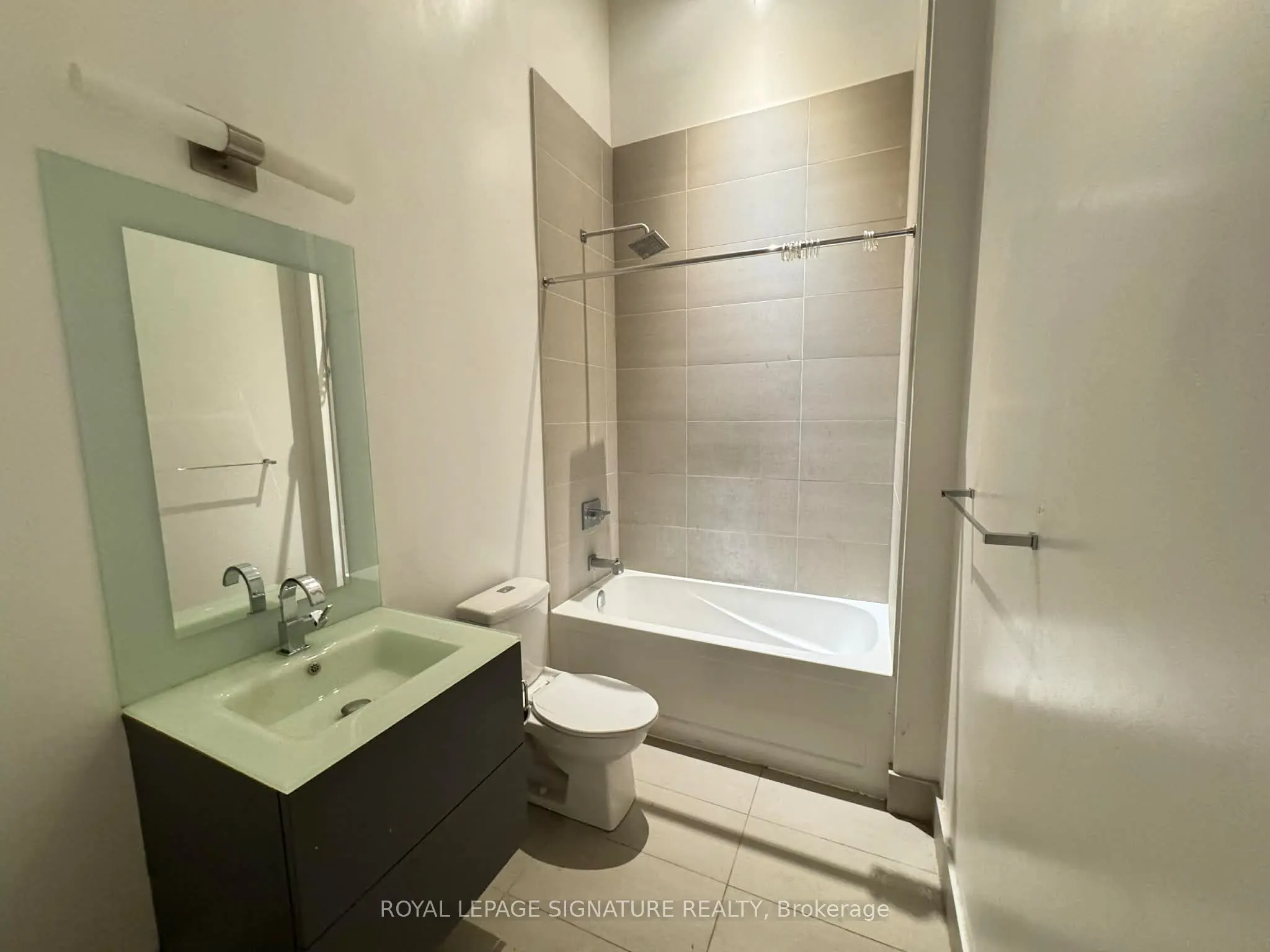111 St Clair Avenue W #802