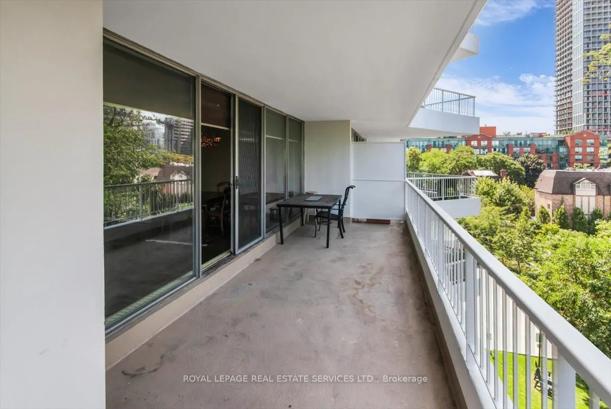 190 St George Street #501