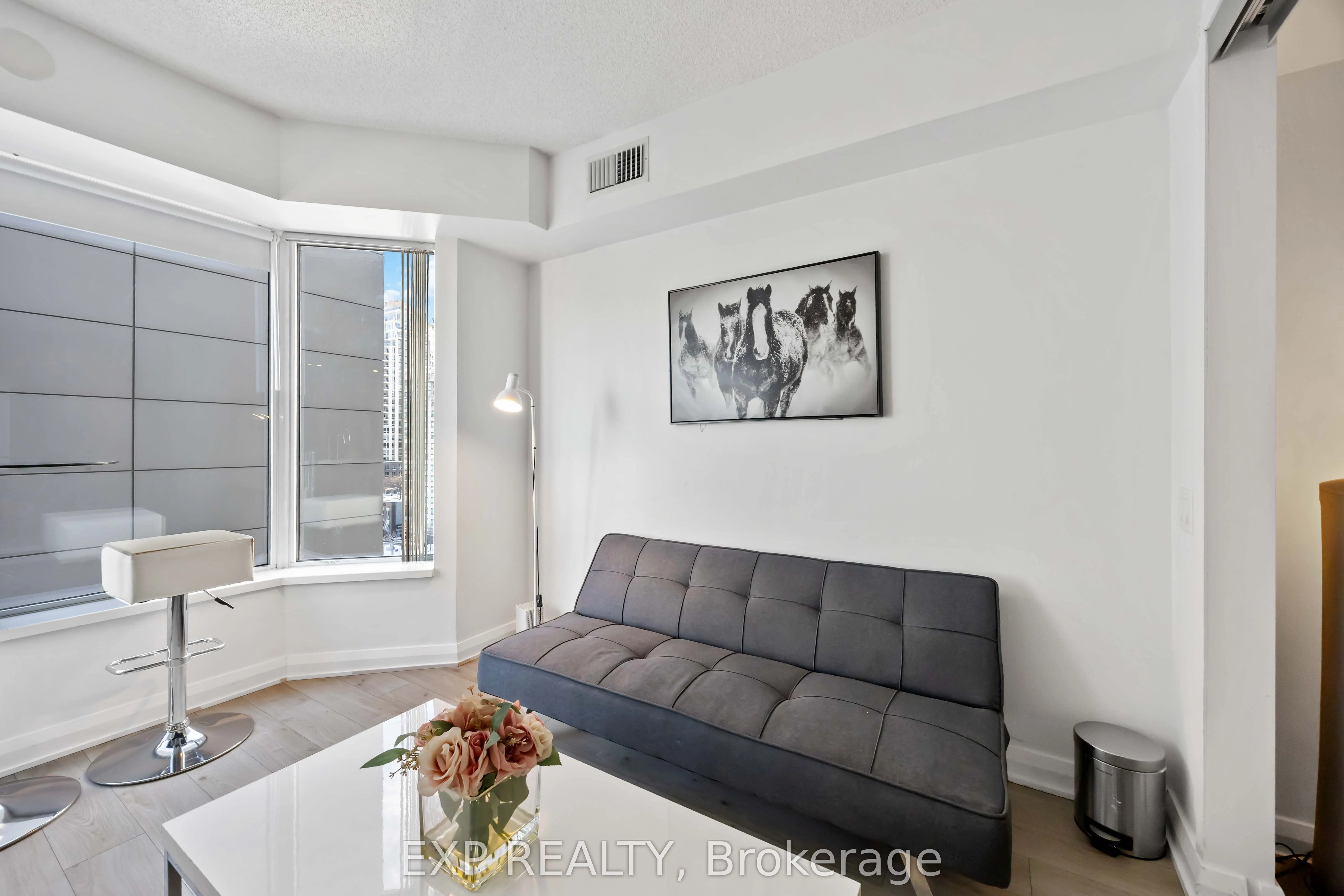 155 Yorkville Avenue #1106