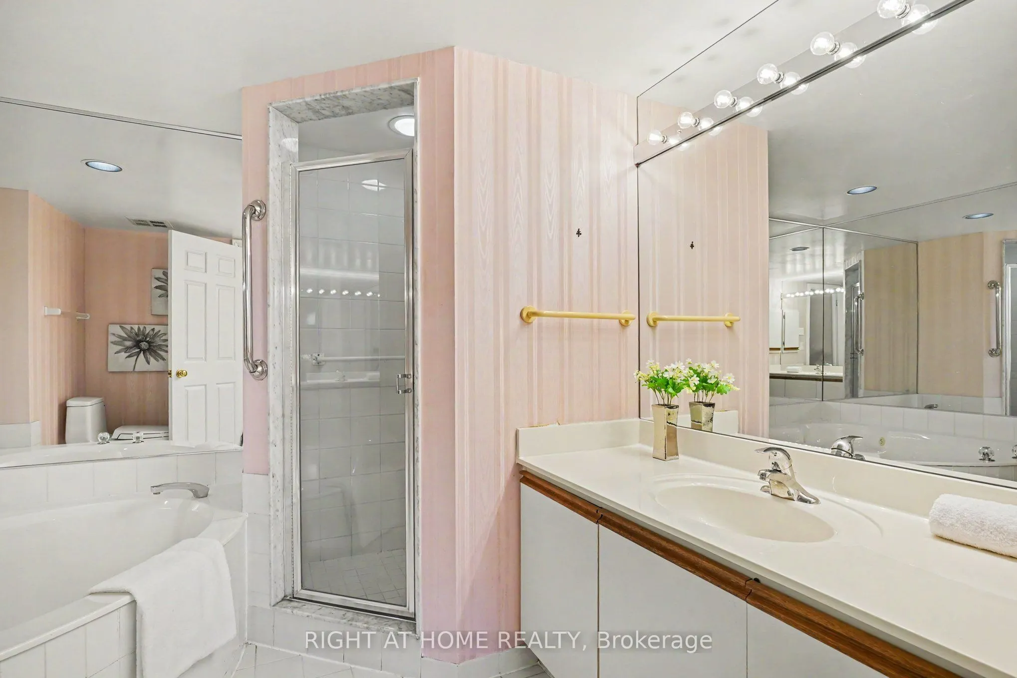 1200 Don Mills Road #301