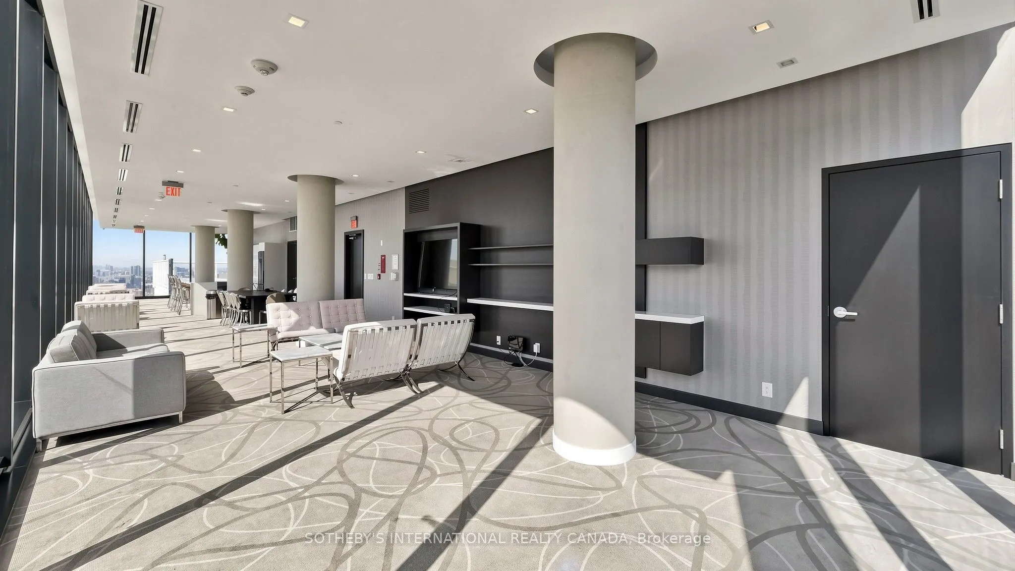 11 Charlotte Street #2807