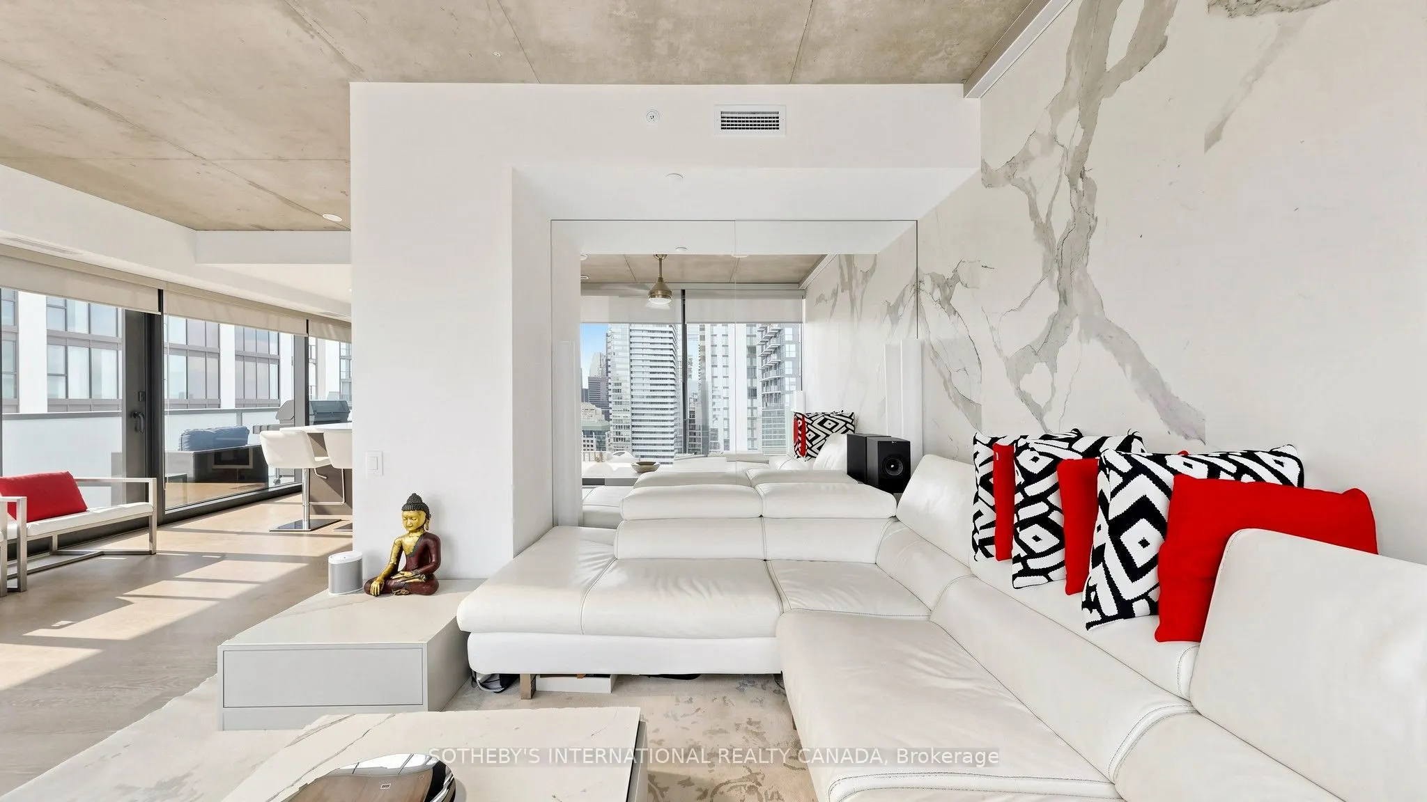 11 Charlotte Street #2807