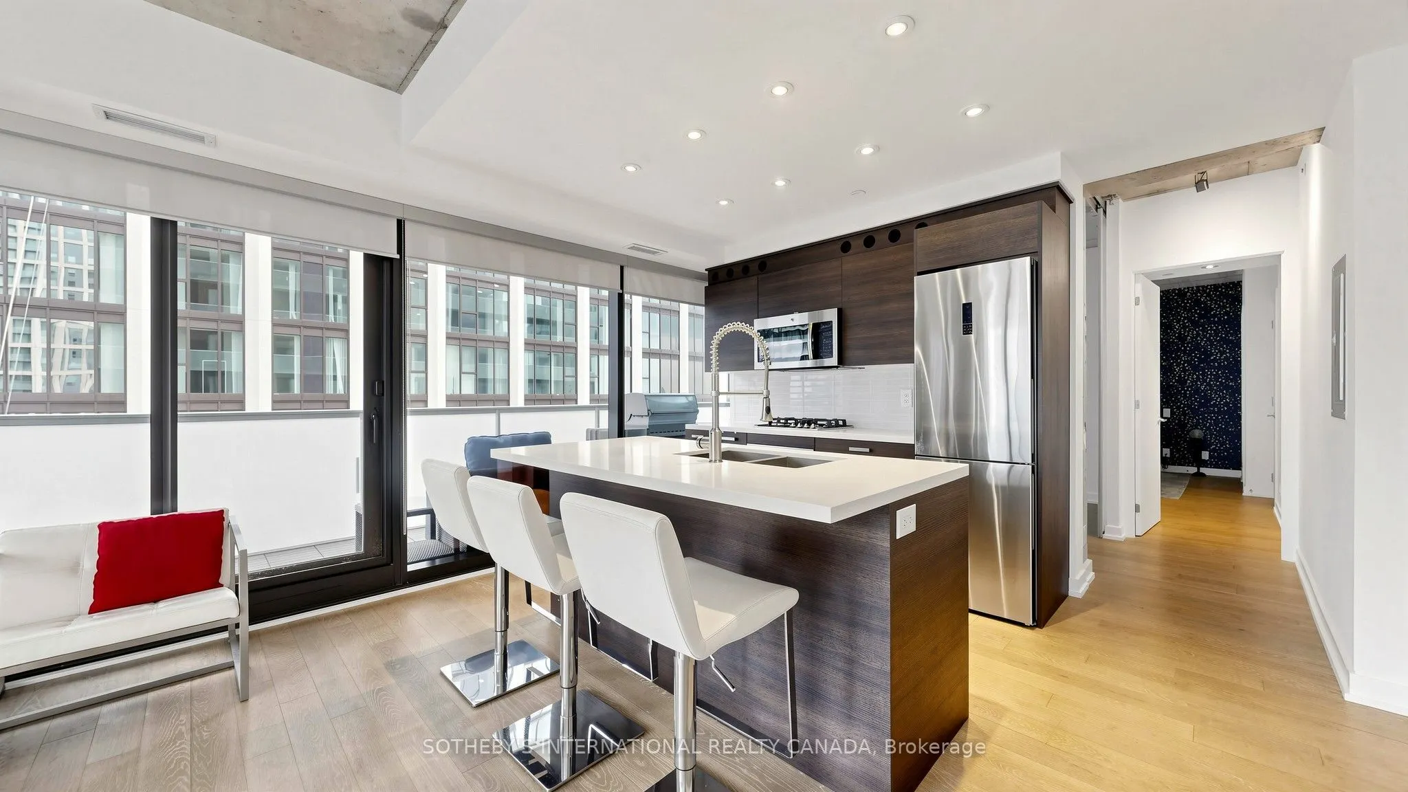 11 Charlotte Street #2807