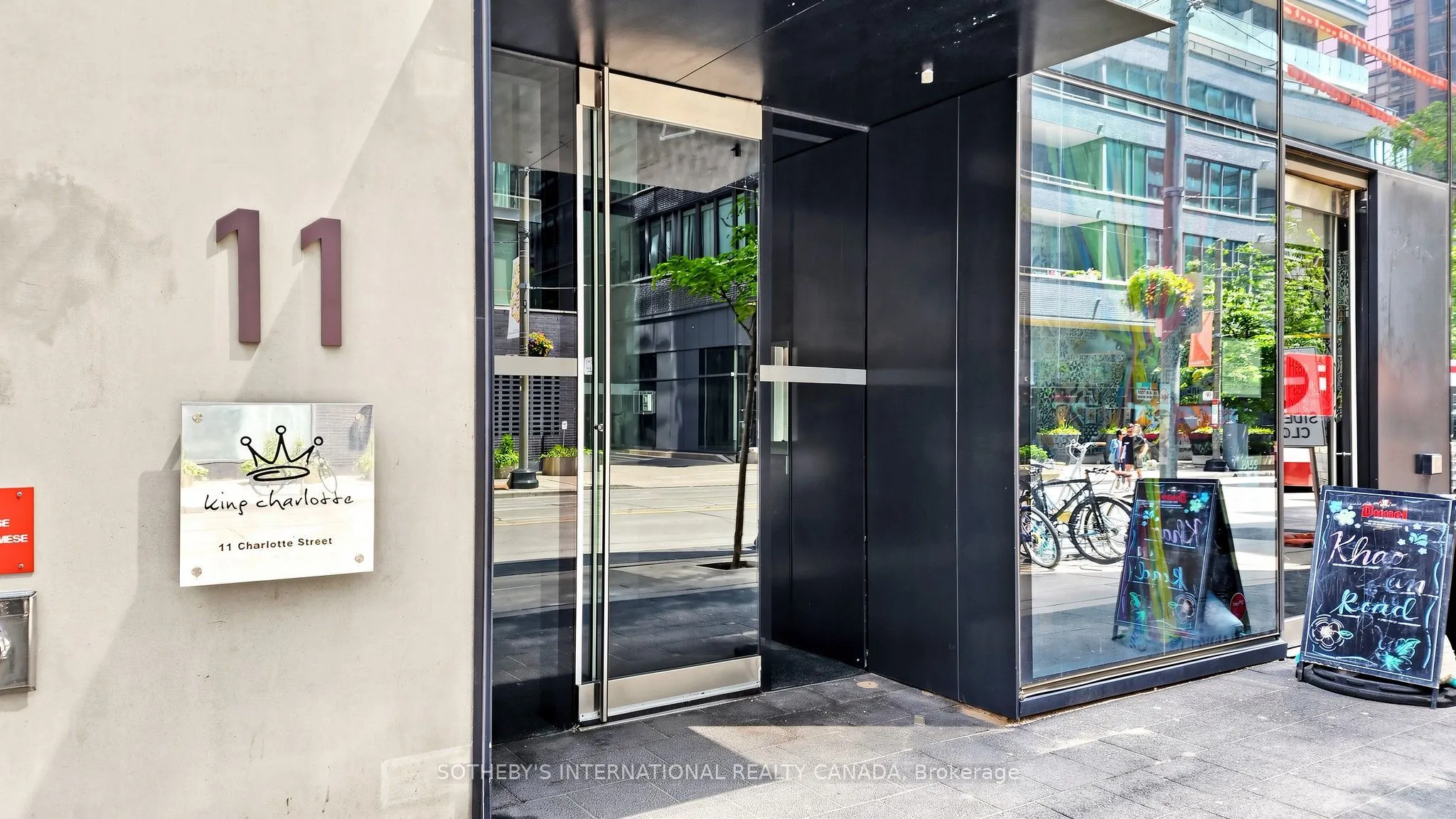 11 Charlotte Street #2807