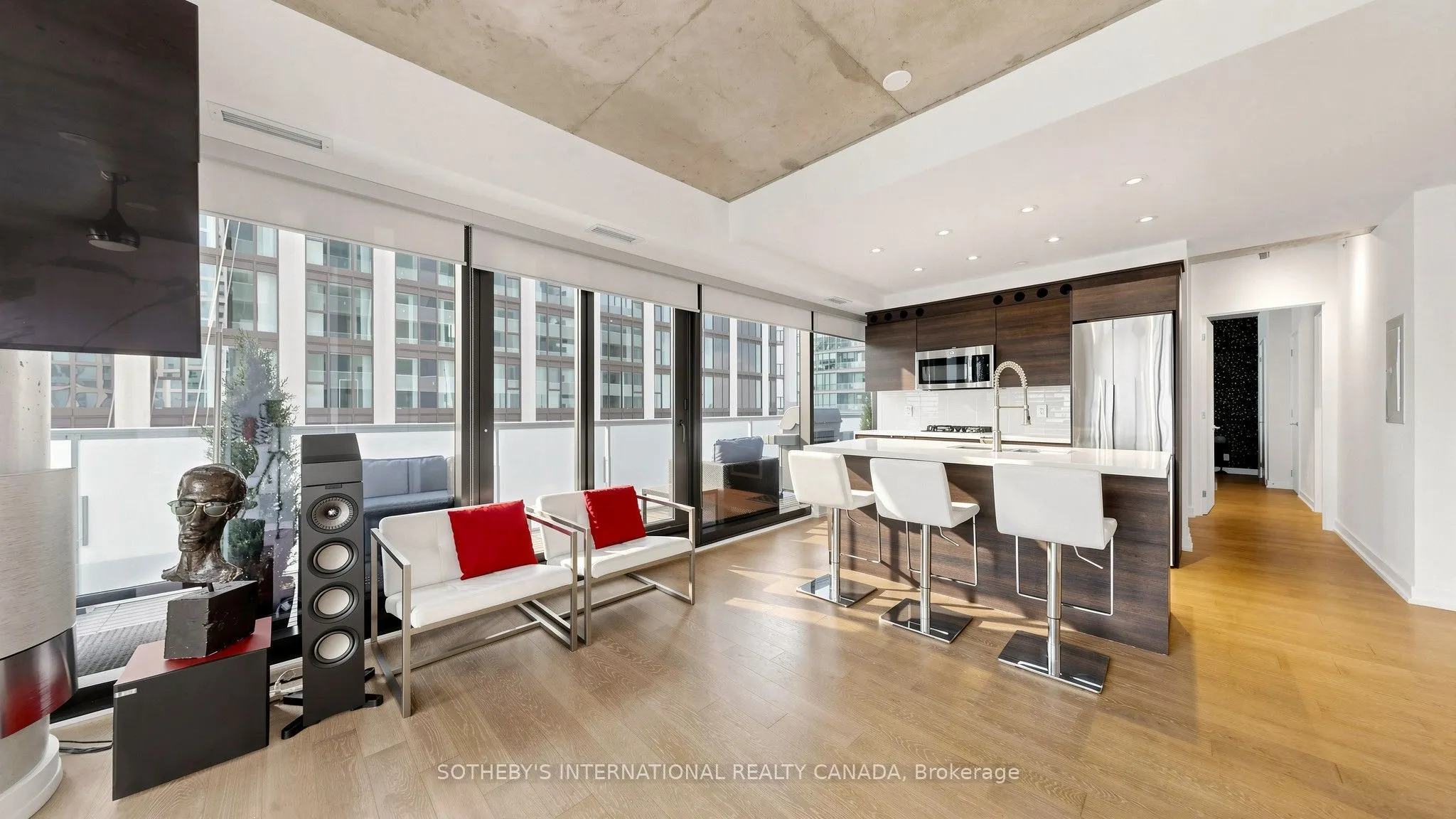 11 Charlotte Street #2807