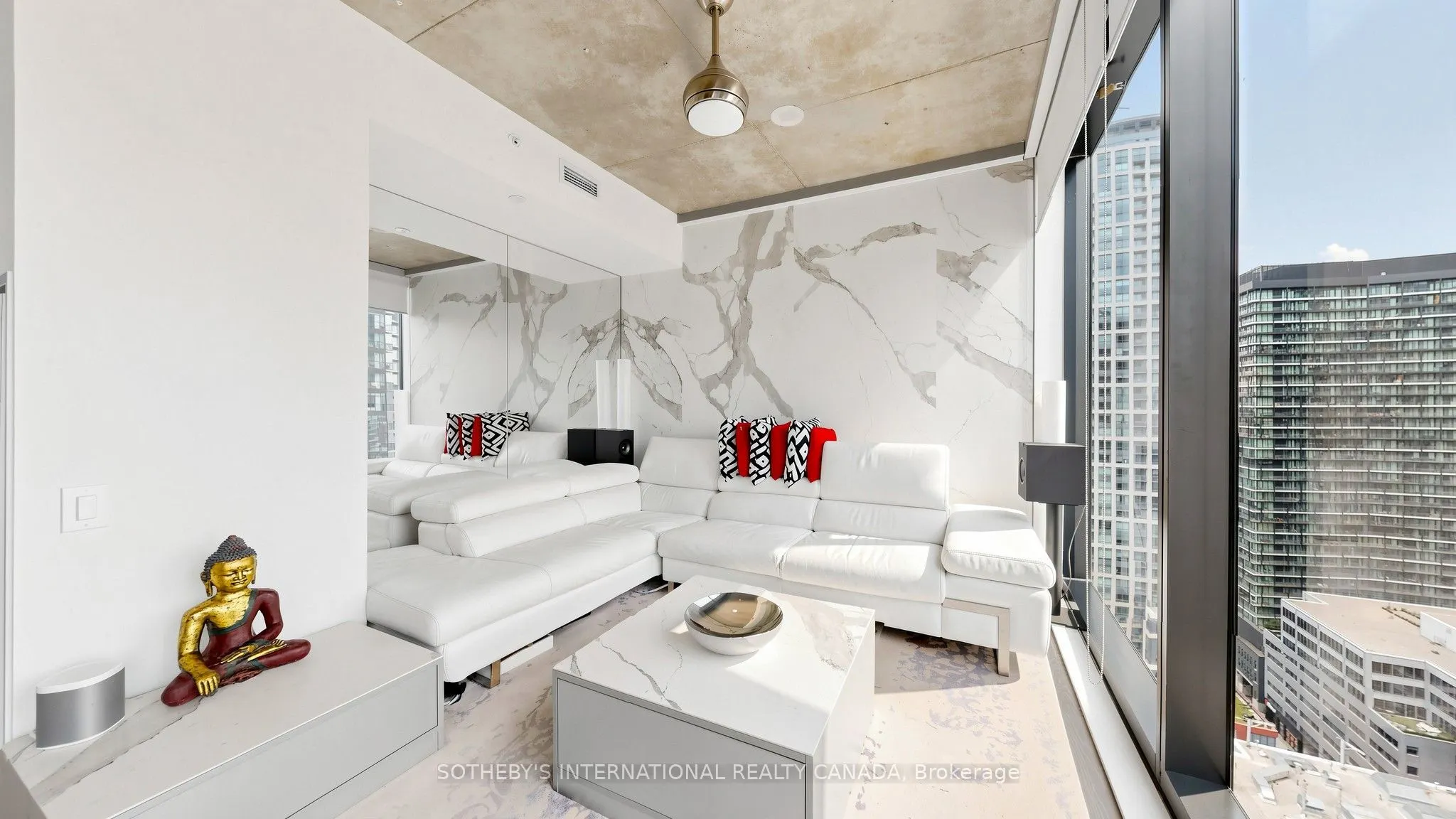 11 Charlotte Street #2807