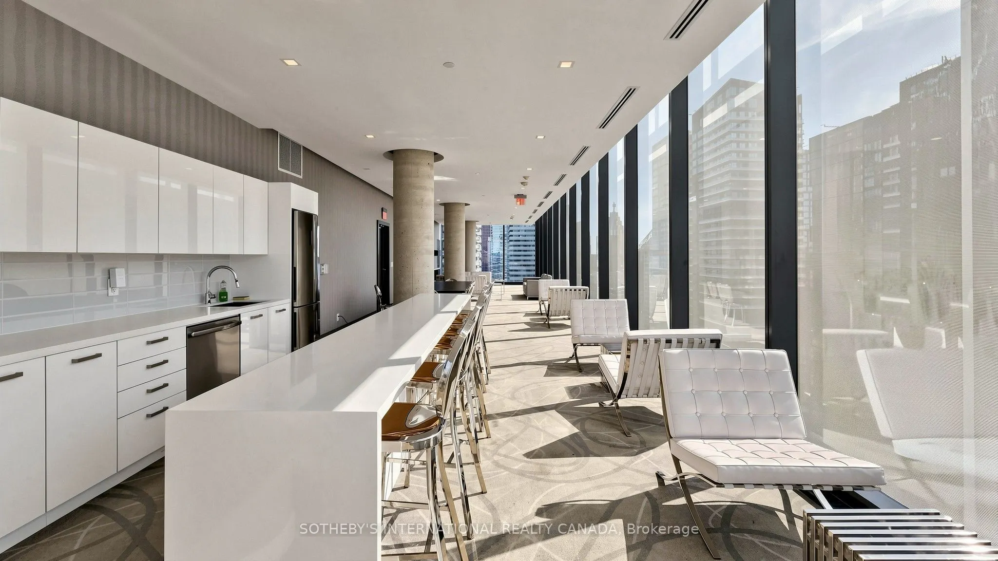 11 Charlotte Street #2807