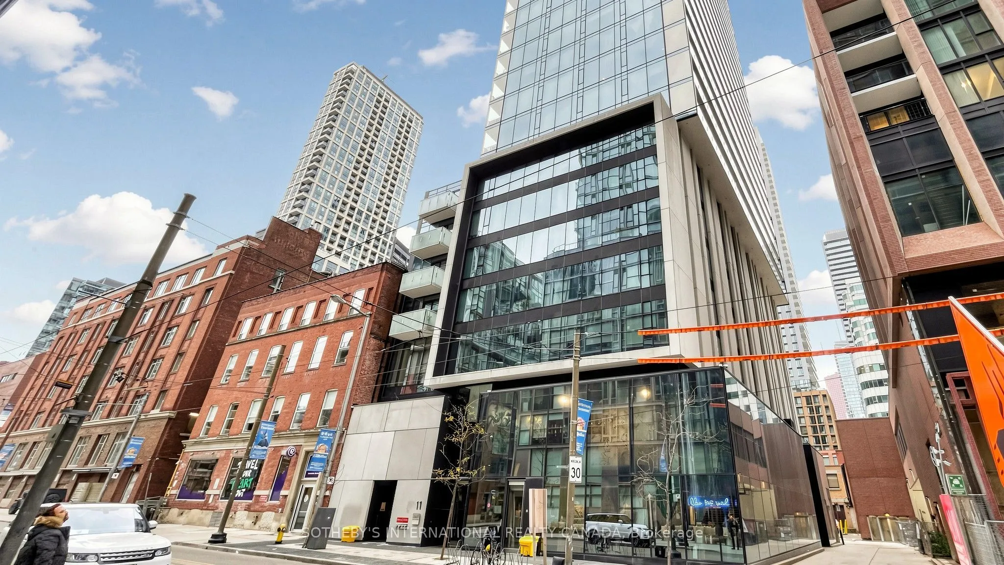 11 Charlotte Street #2807
