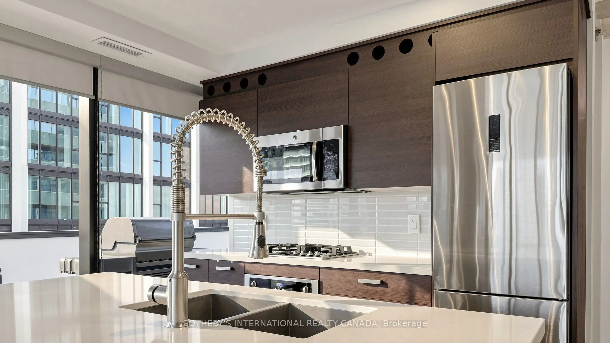 11 Charlotte Street #2807